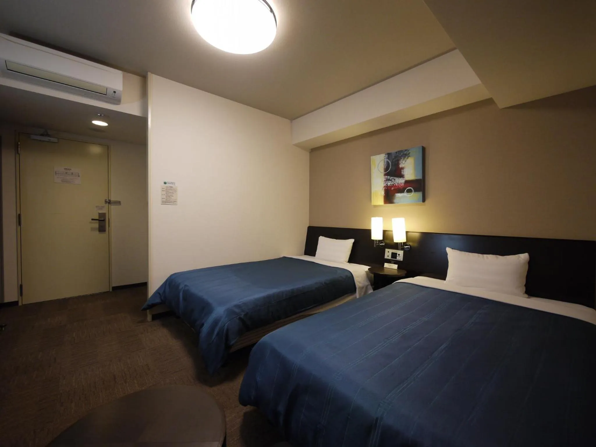 Photo of the whole room, Bed in Hotel Route-Inn Hisai Inter