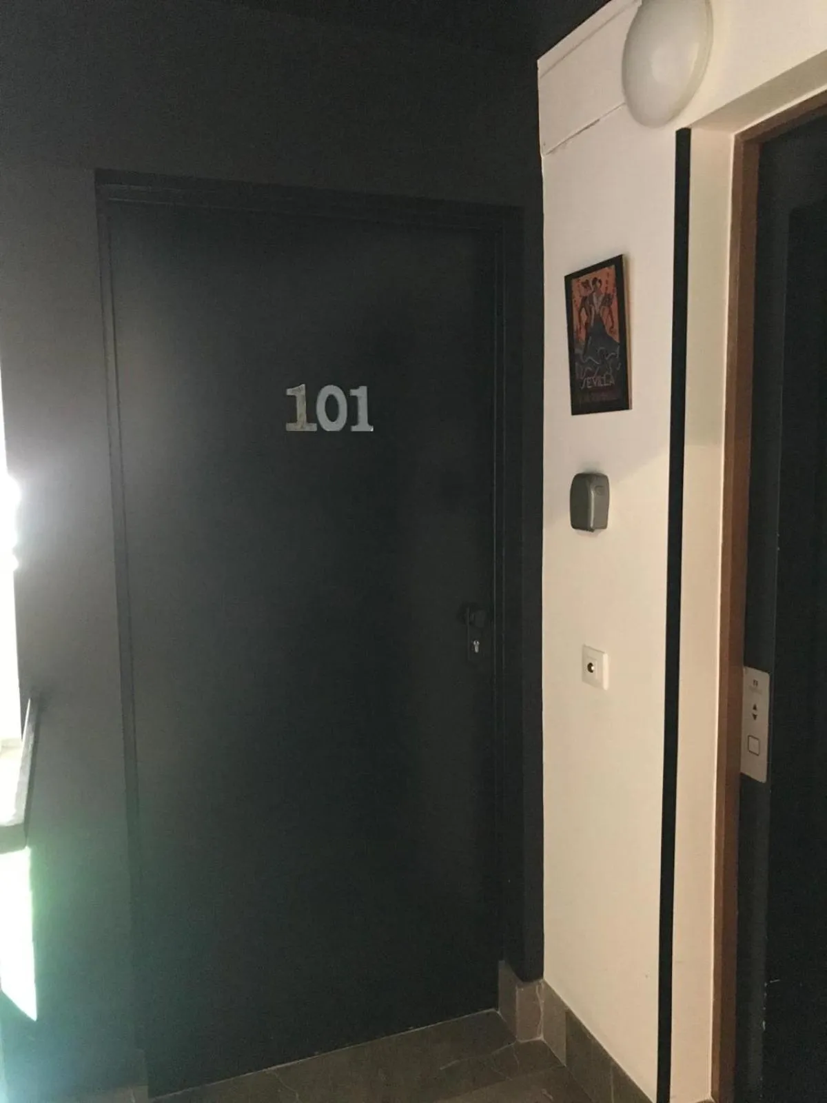 Facade/entrance in Urban House Siurot 33