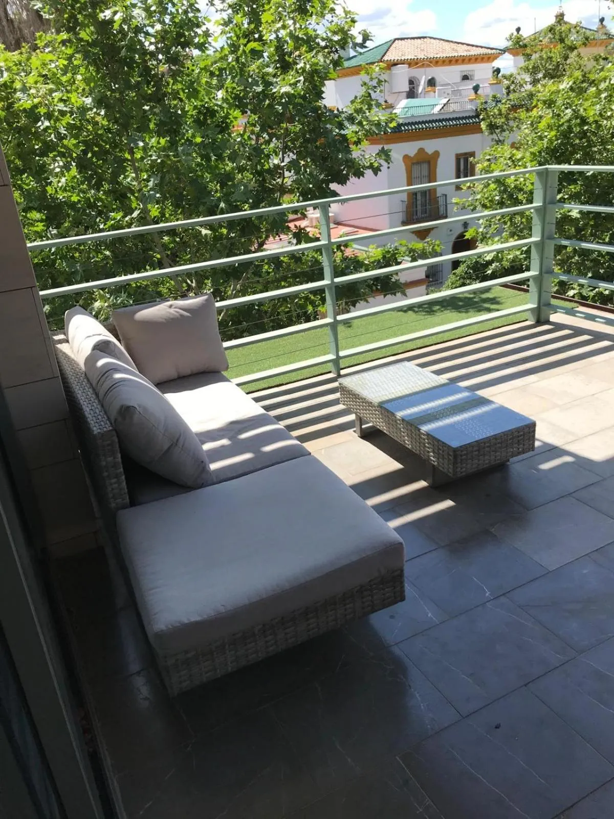 Balcony/Terrace in Urban House Siurot 33