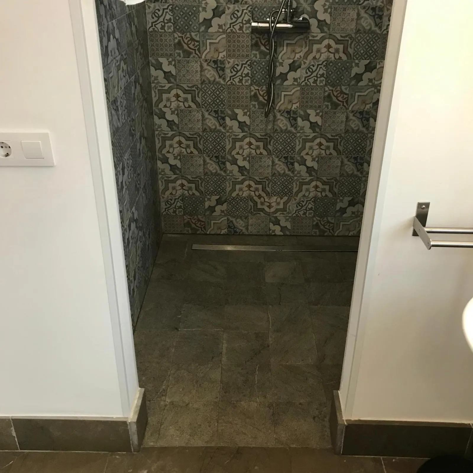 Shower in Urban House Siurot 33