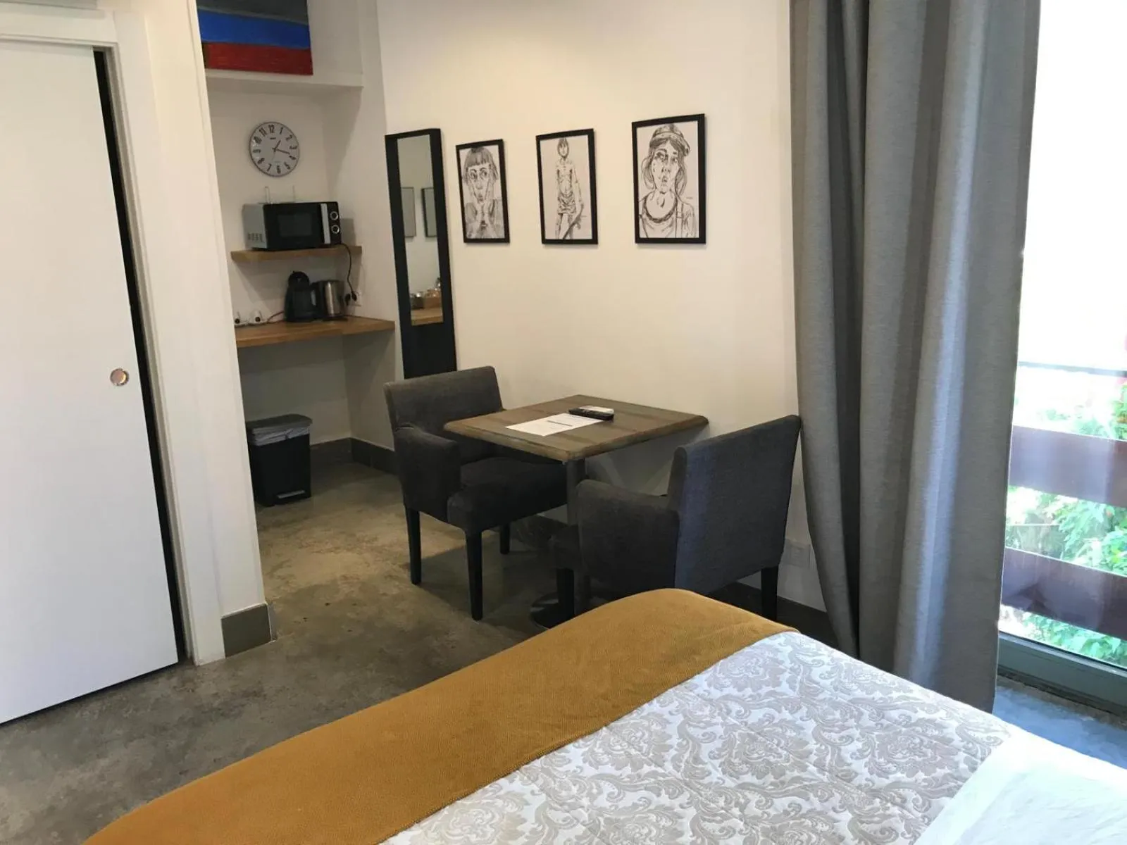 Photo of the whole room, Bed in Urban House Siurot 33