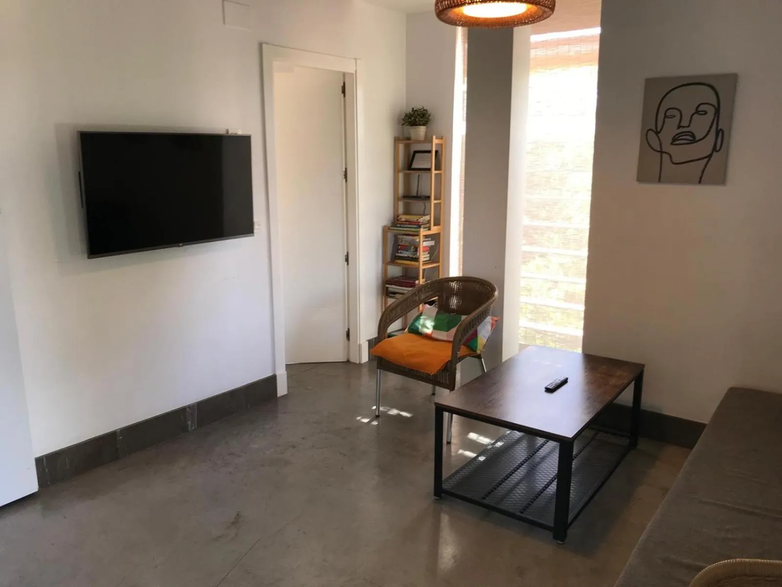 Living room in Urban House Siurot 33