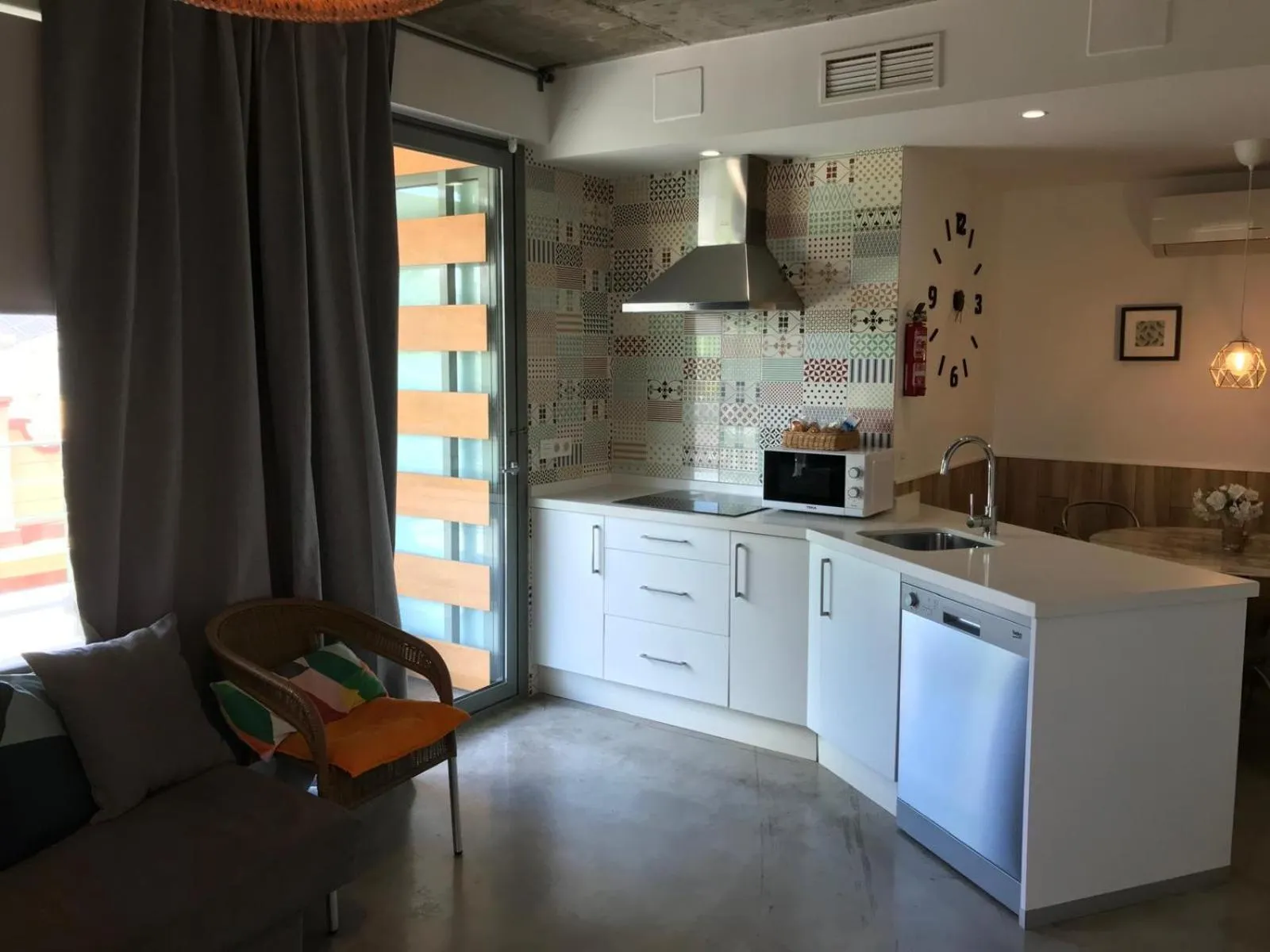 Kitchen or kitchenette in Urban House Siurot 33