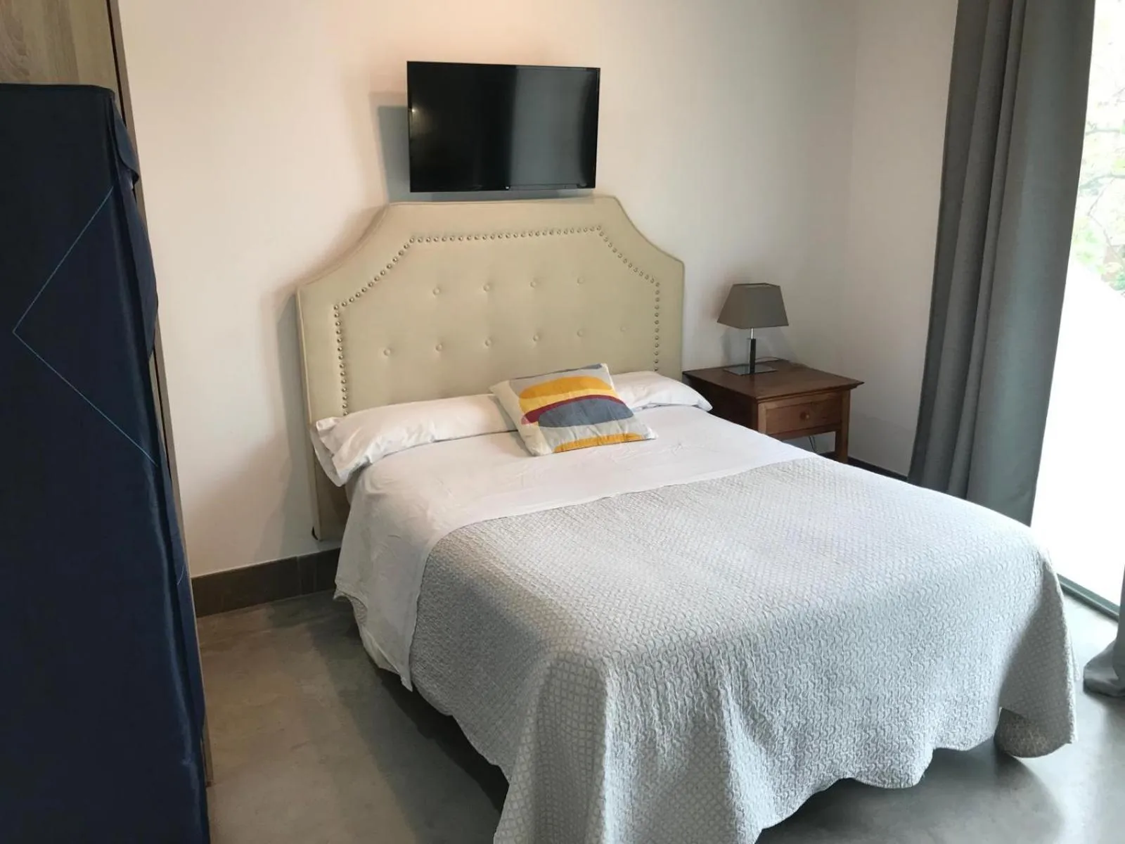 Bed in Urban House Siurot 33