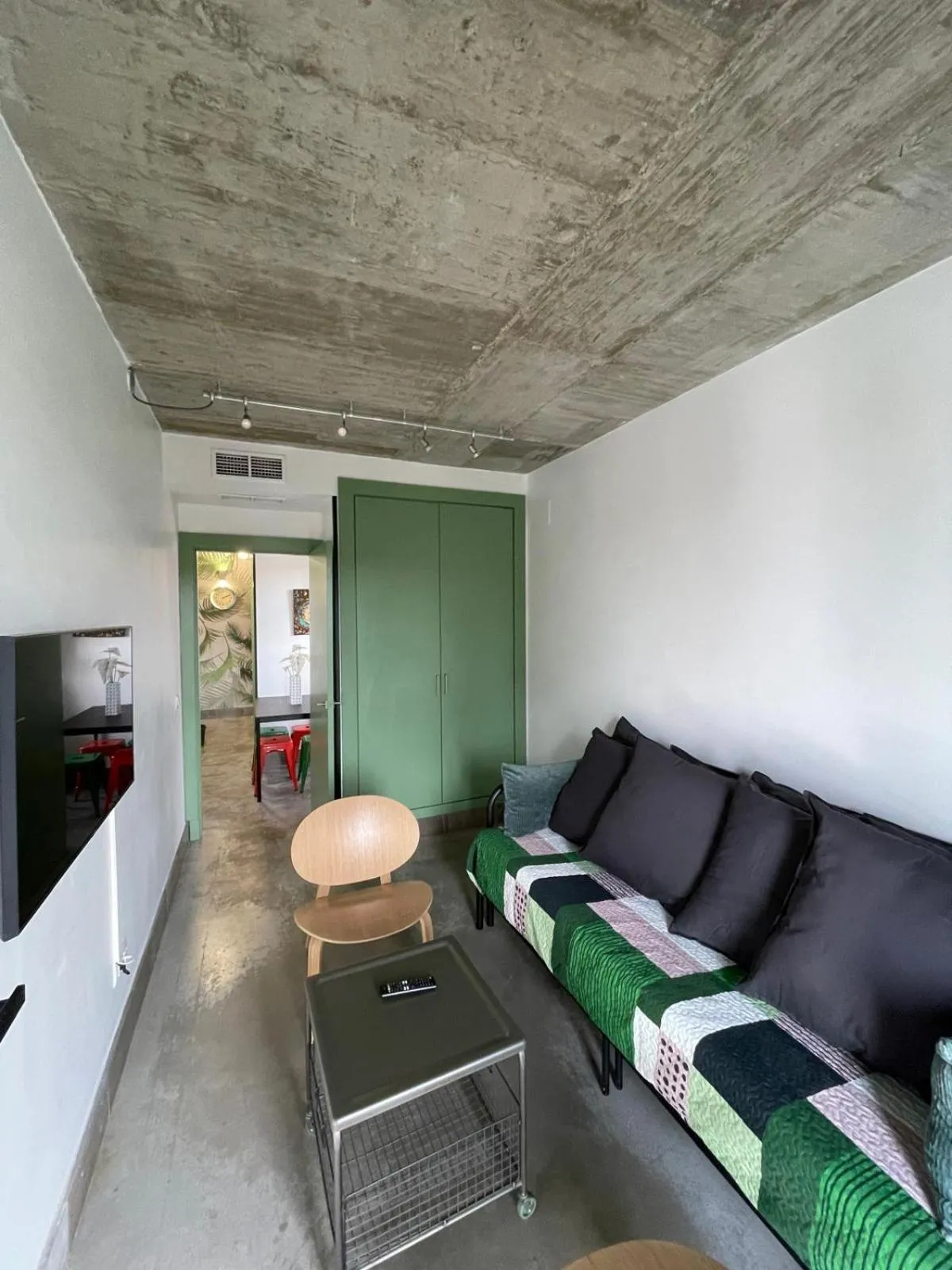 Living room in Urban House Siurot 33