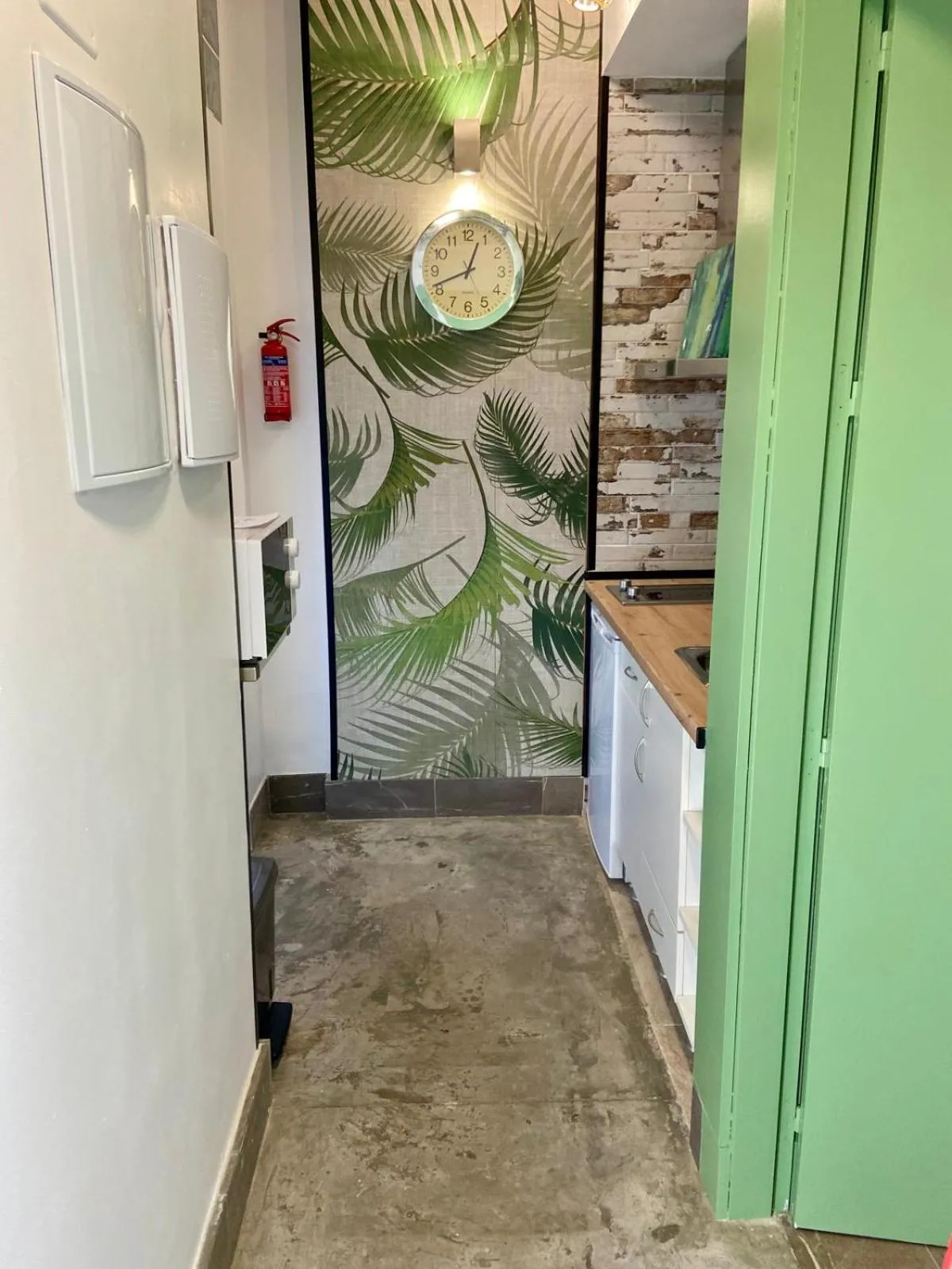 Kitchen or kitchenette in Urban House Siurot 33