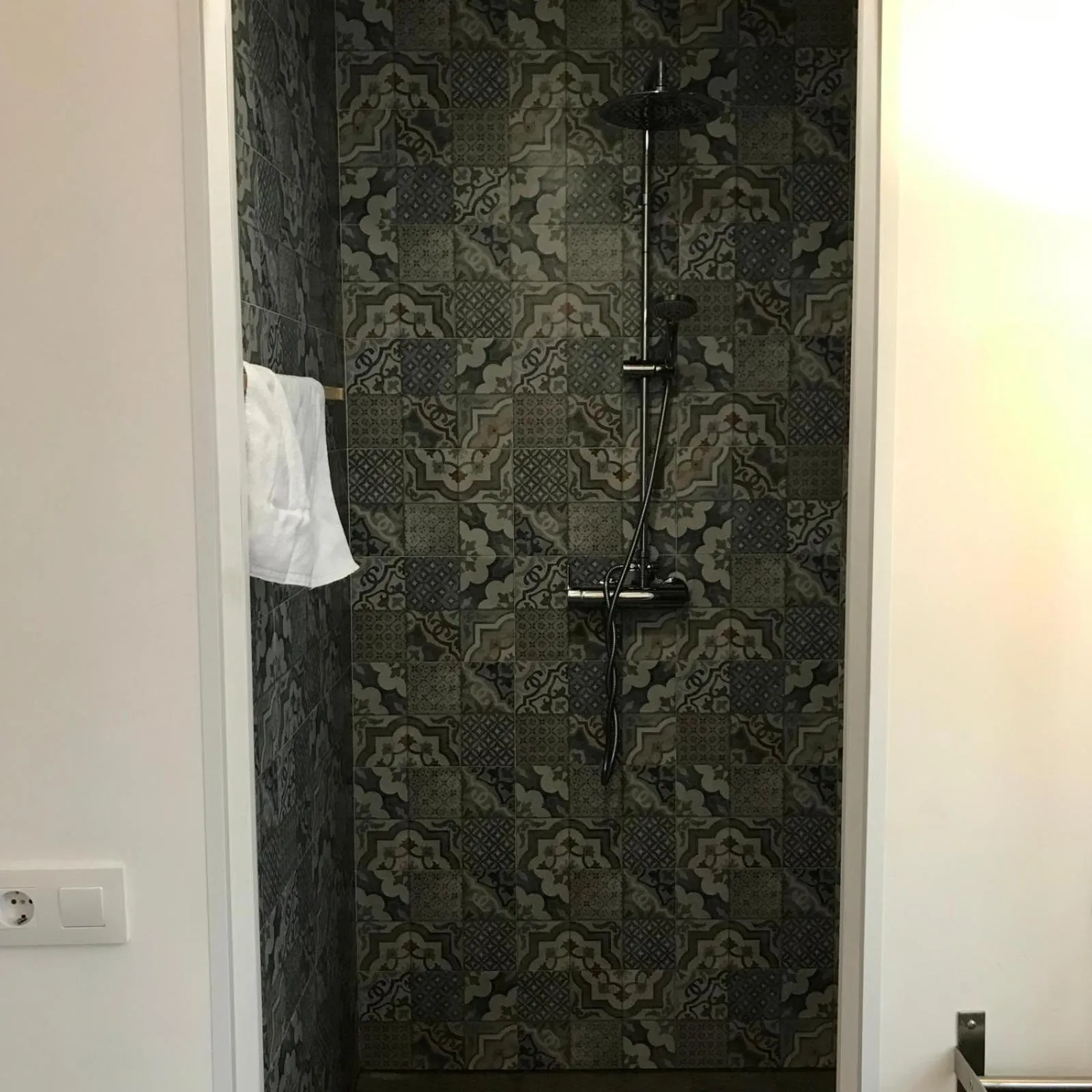 Shower in Urban House Siurot 33