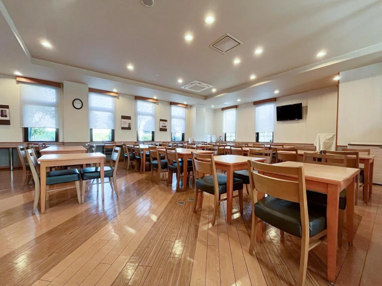 Restaurant/places to eat in Hotel Route-Inn Jouetsu