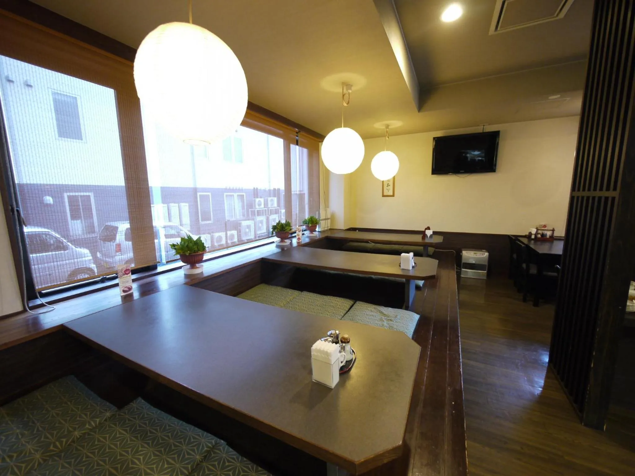 Restaurant/places to eat in Hotel Route-Inn Court Yamanashi