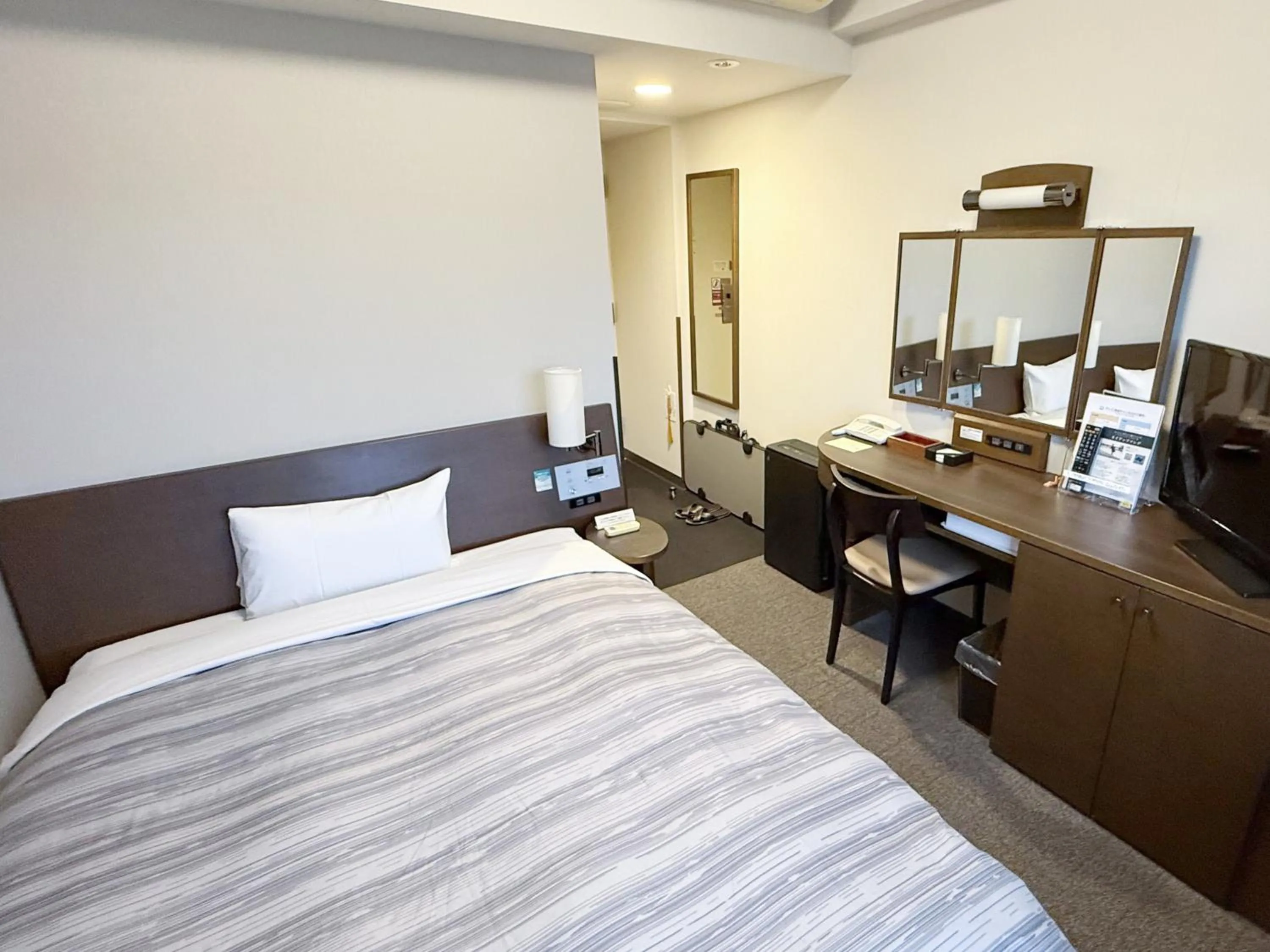 Comfort Single Room - single occupancy - Non-Smoking in Hotel Route-Inn Ichinoseki Inter