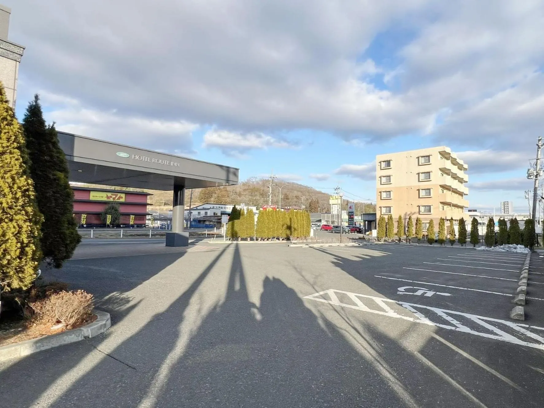 Parking in Hotel Route-Inn Ichinoseki Inter