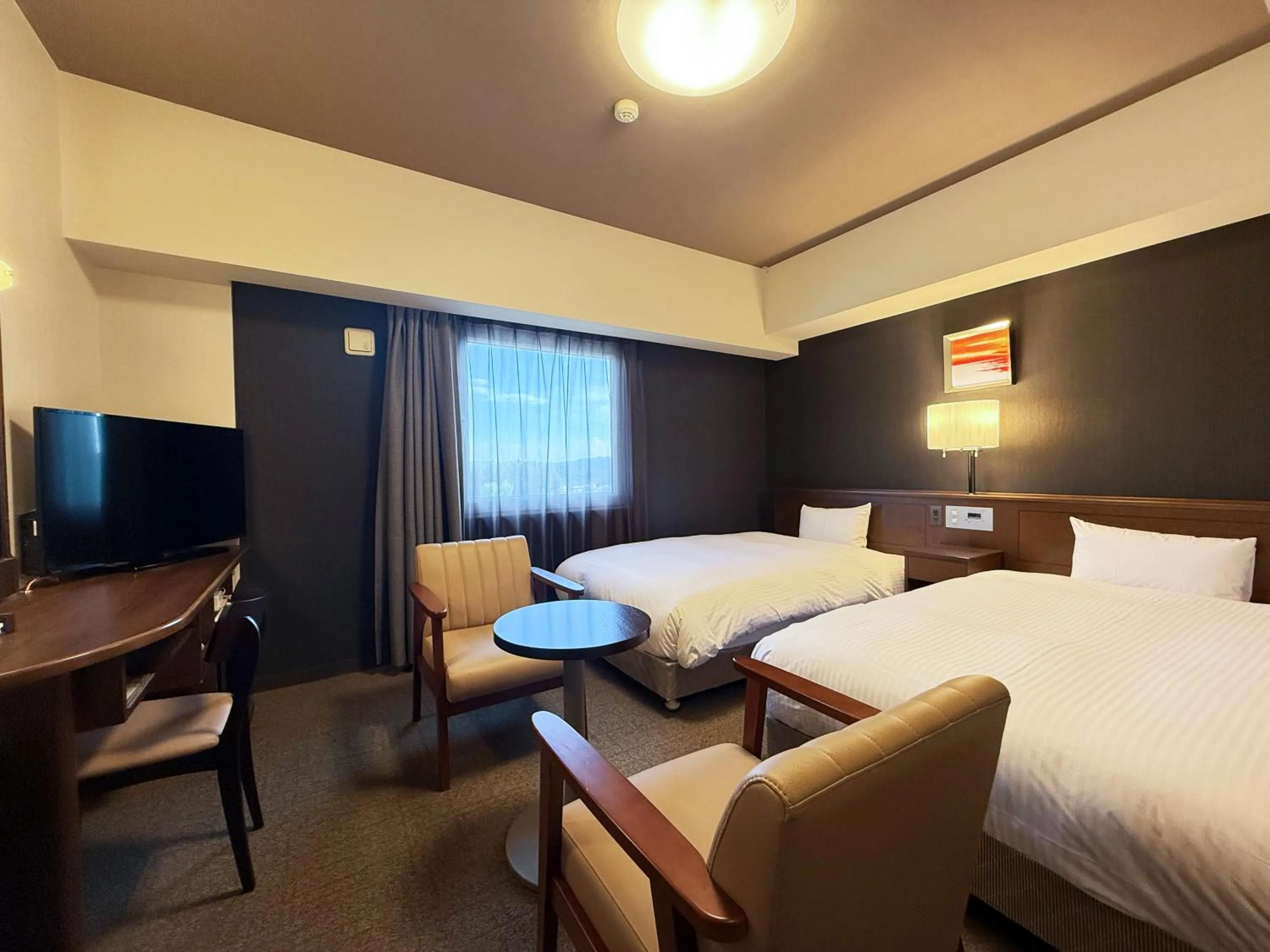 Photo of the whole room, Bed in Hotel Route-Inn Ichinoseki Inter