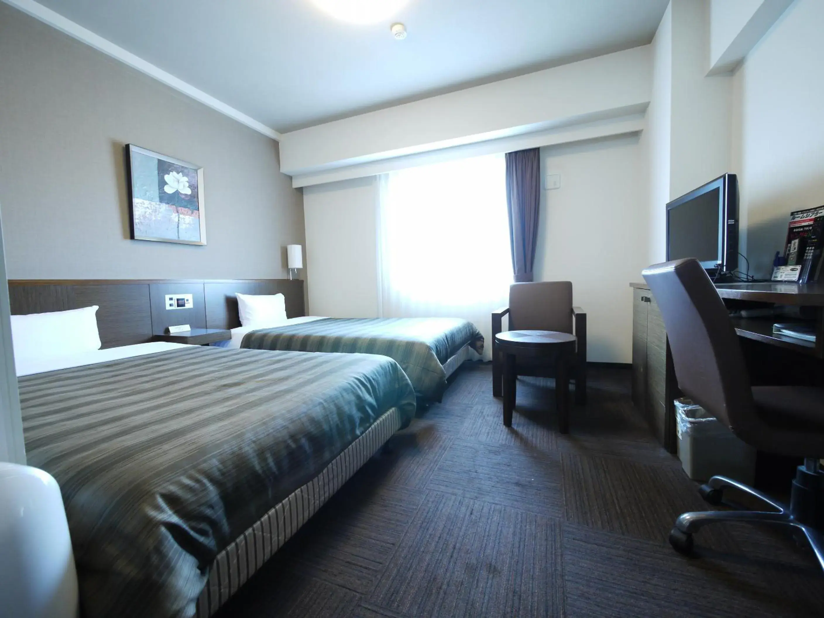 Twin Room - single occupancy - Smoking in Hotel Route-Inn Ishinomaki Kanan Inter Twin Room - single occupancy - Smoking in Hotel Route-Inn Ishinomaki Kanan Inter