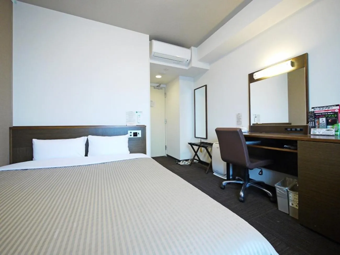 Photo of the whole room, Bed in Hotel Route-Inn Ishinomaki Kanan Inter