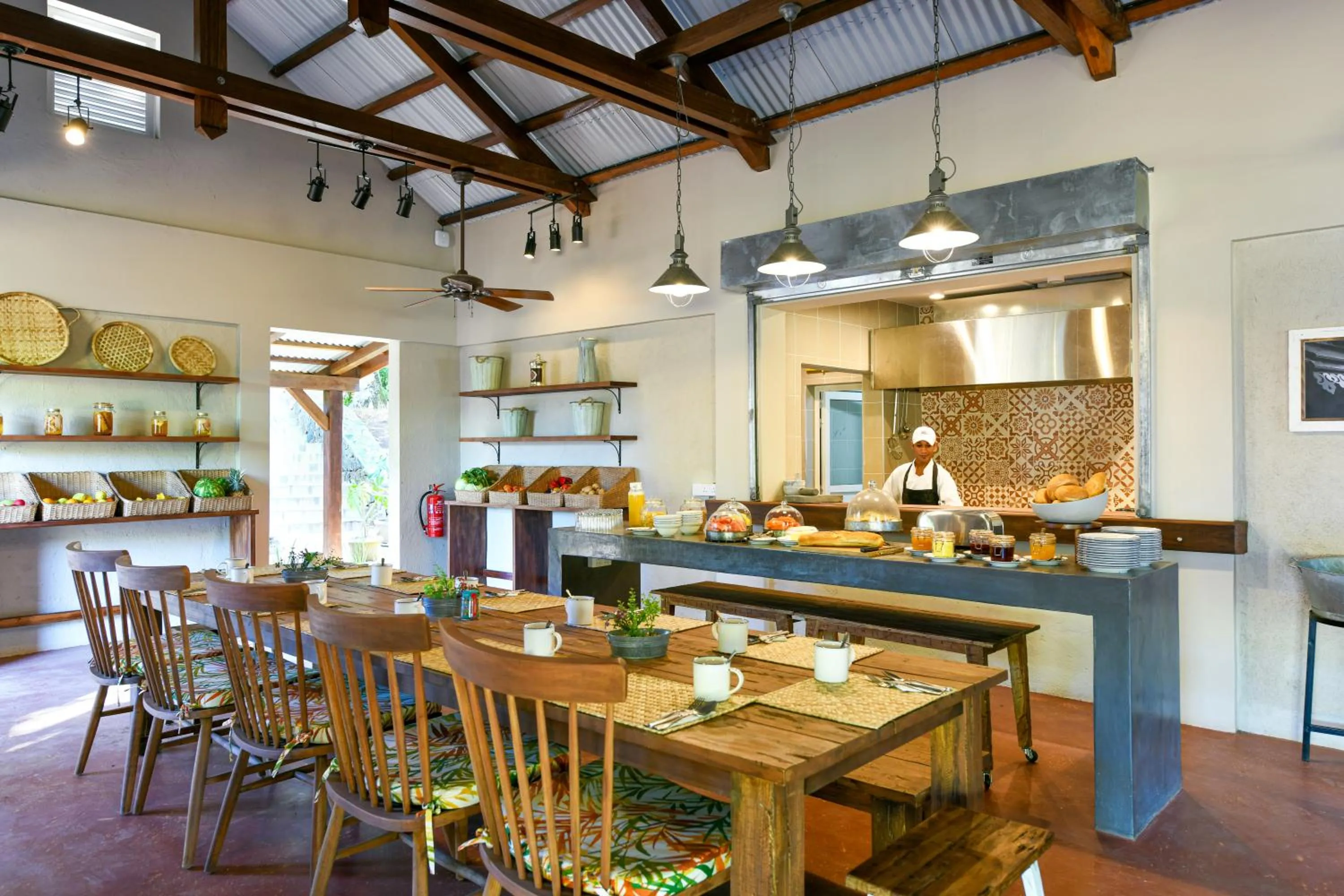 Restaurant/places to eat in Kaz'alala Hosted B&B