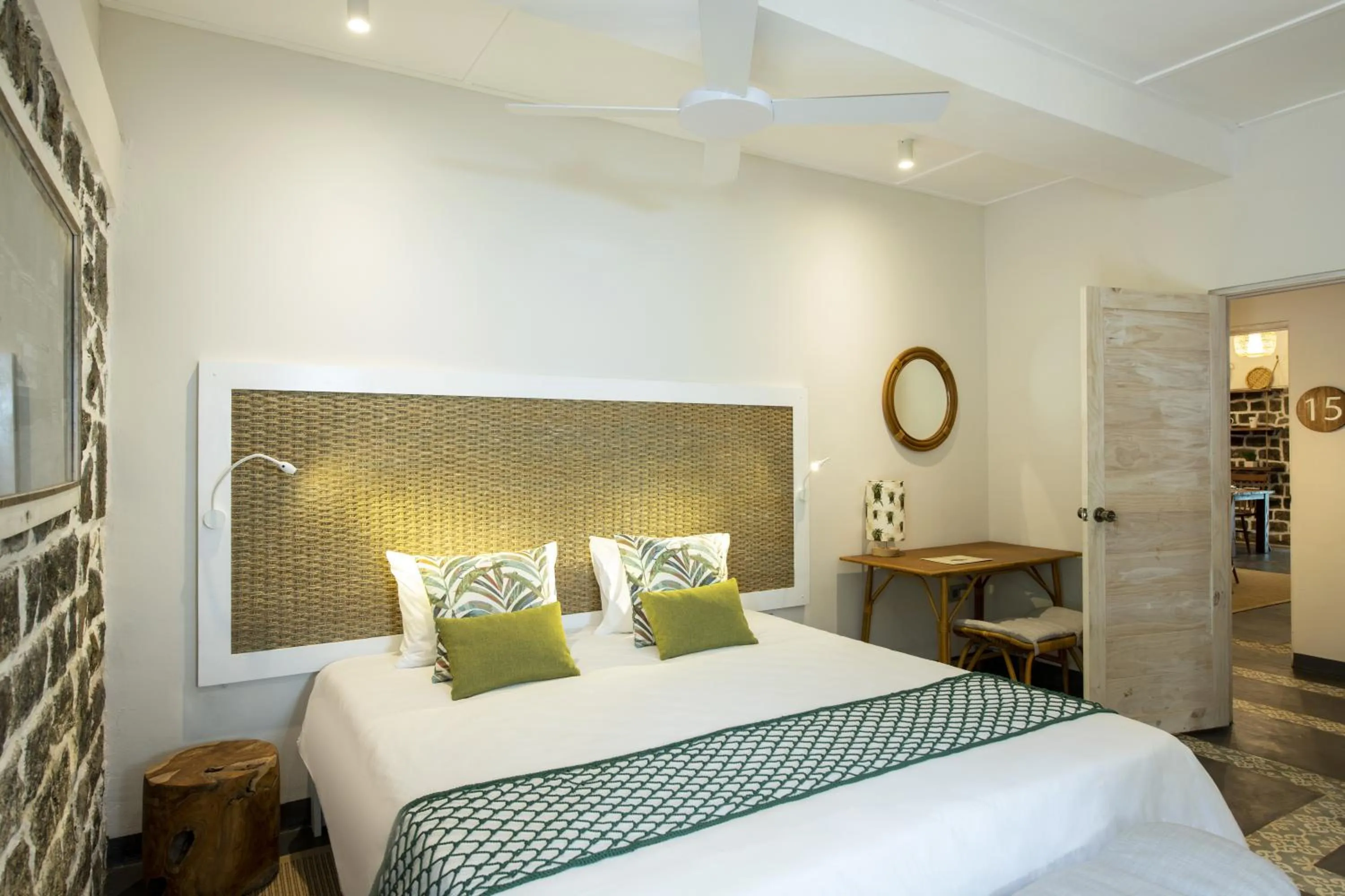 Bed in Kaz'alala Hosted B&B