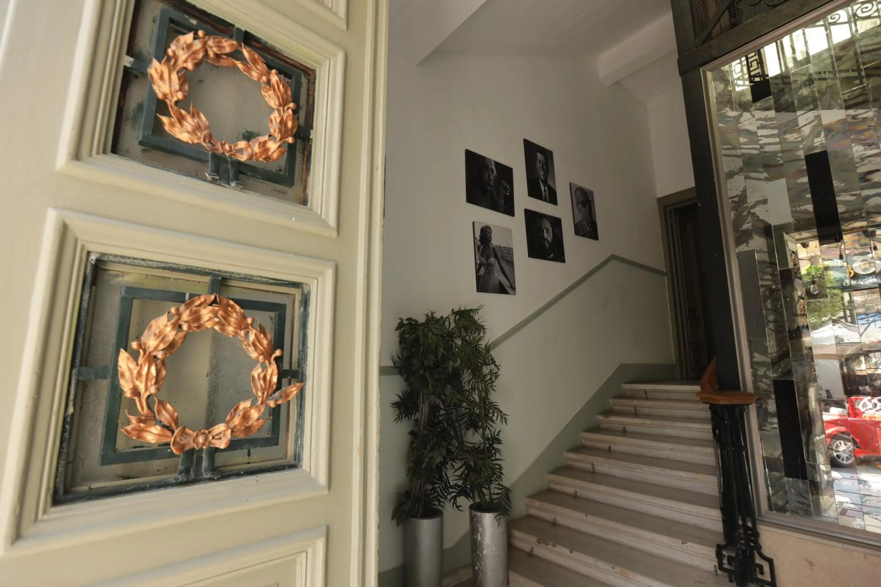 1920s Boutique Hotel and Restaurants