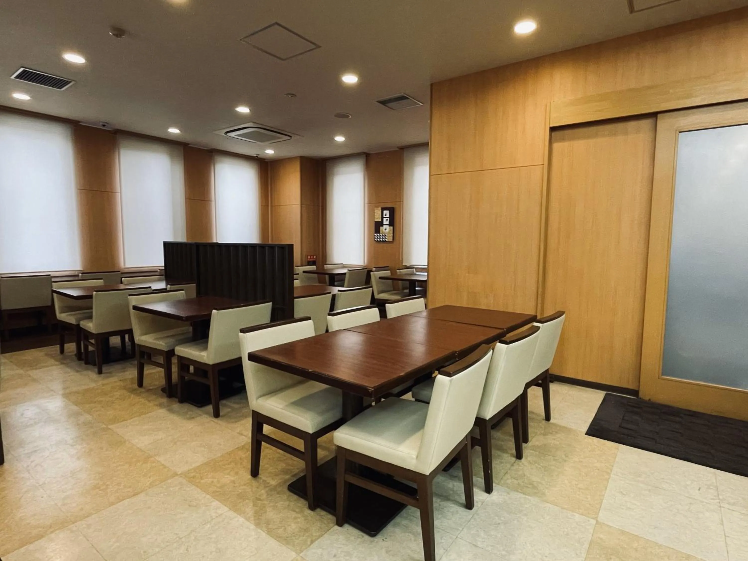 Restaurant/places to eat in Hotel Route-Inn Yamagata Ekimae