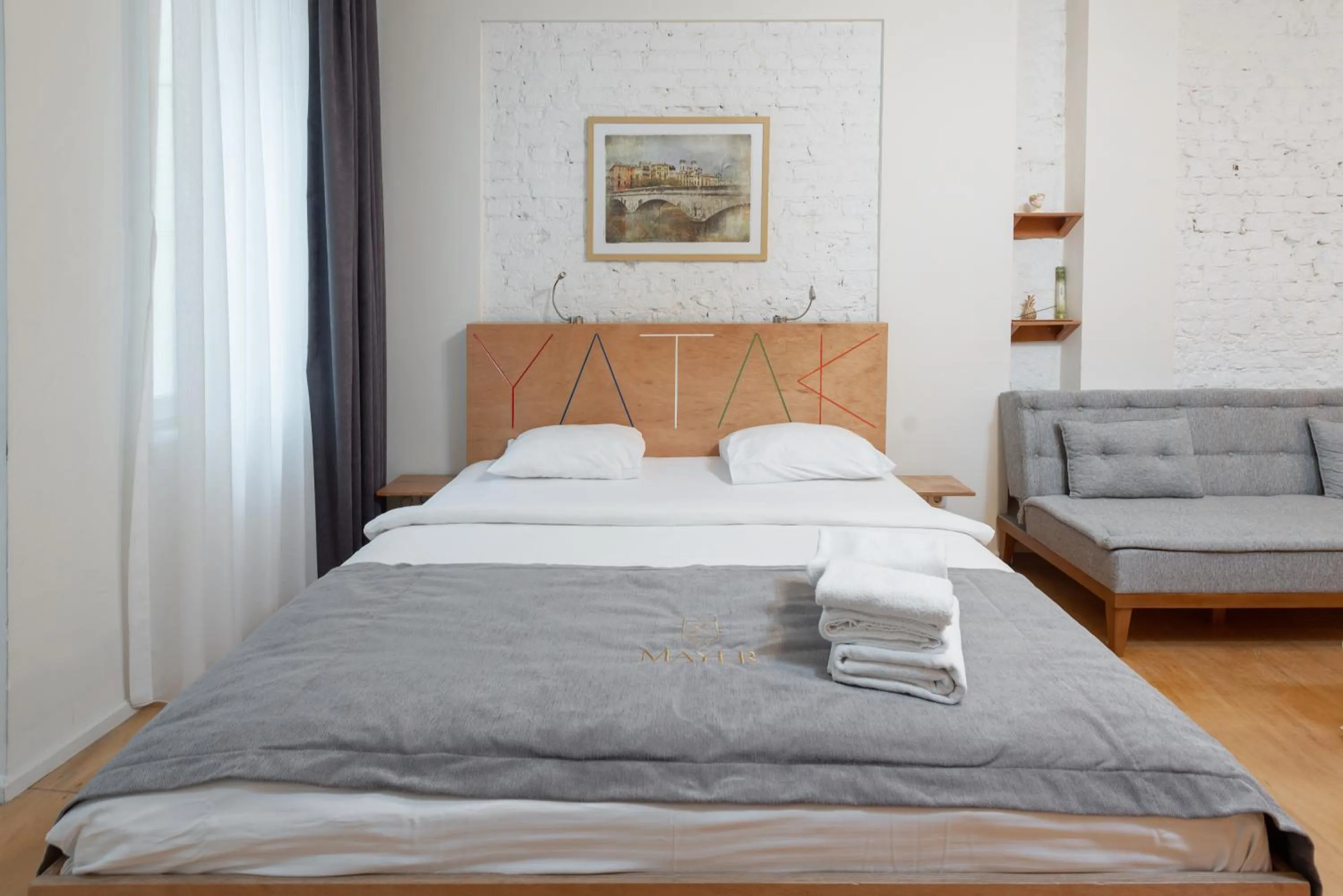 Bed in Mayer Loft Suites