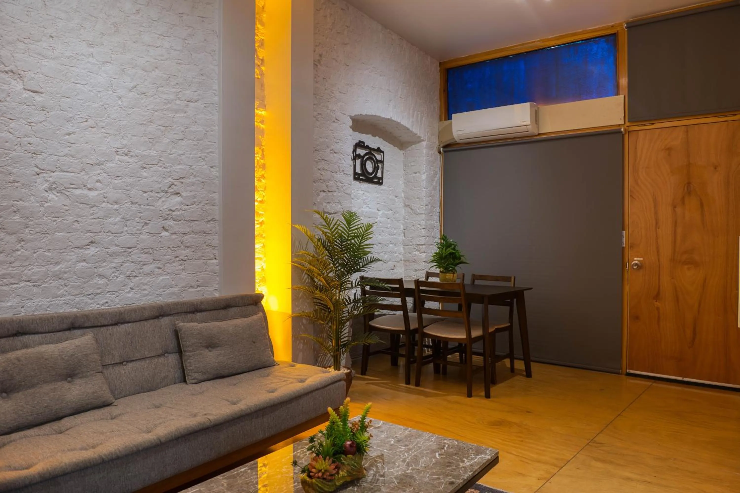 Living room in Mayer Loft Suites