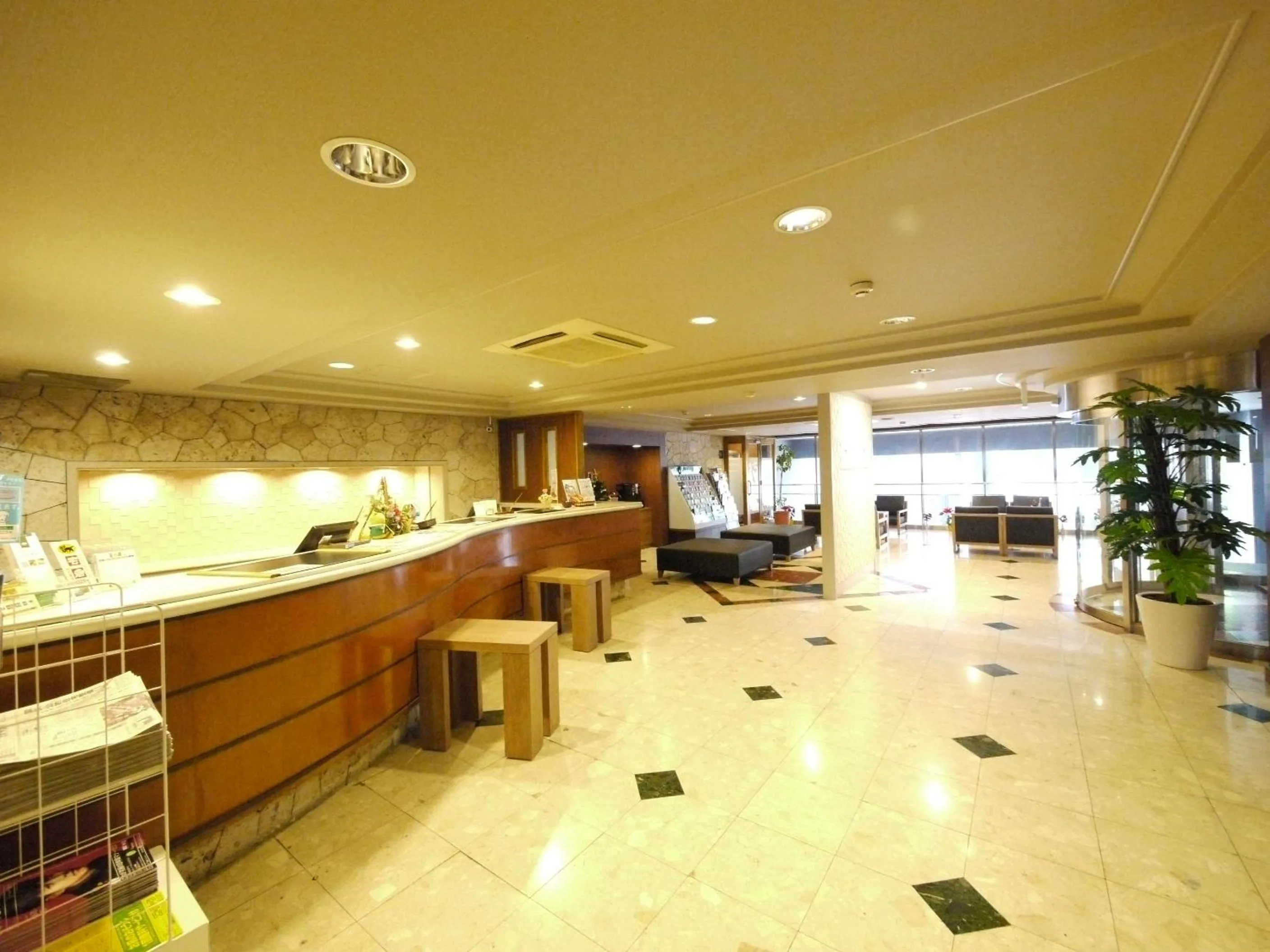 Lobby or reception in Hotel Route-Inn Kitamatsudo Ekimae