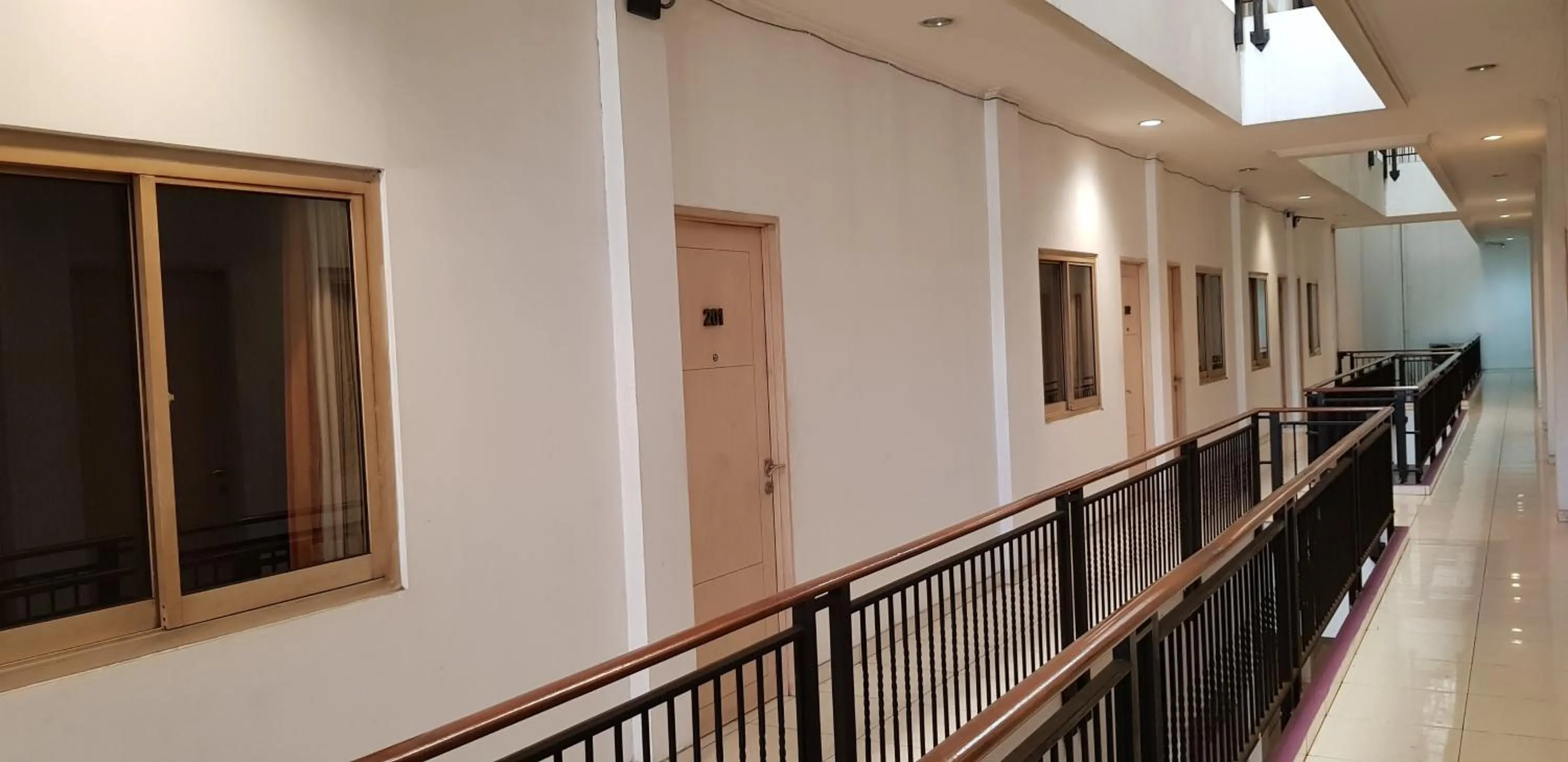 Property building in Hotel Dequr Jakarta Kota