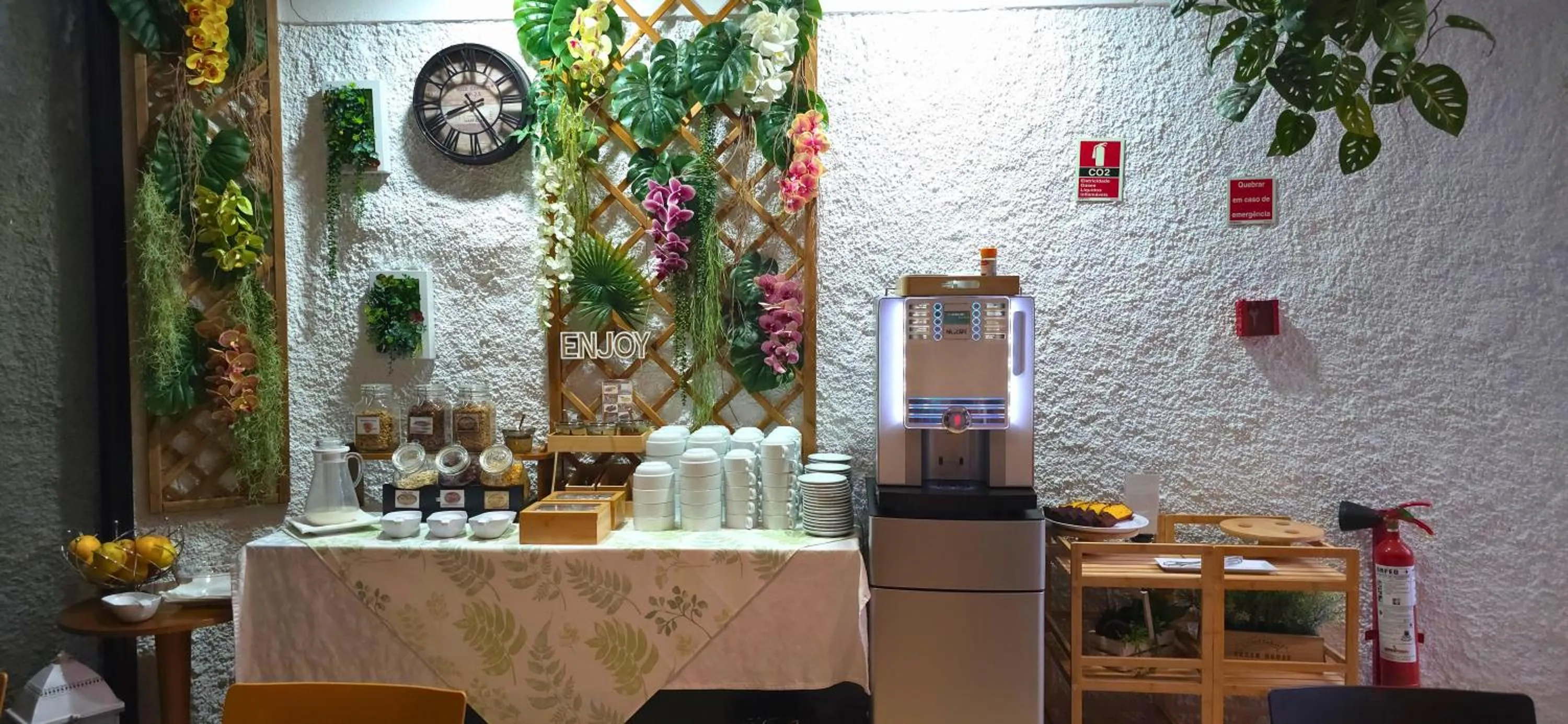 Breakfast in Apartamentos Turisticos Paraiso