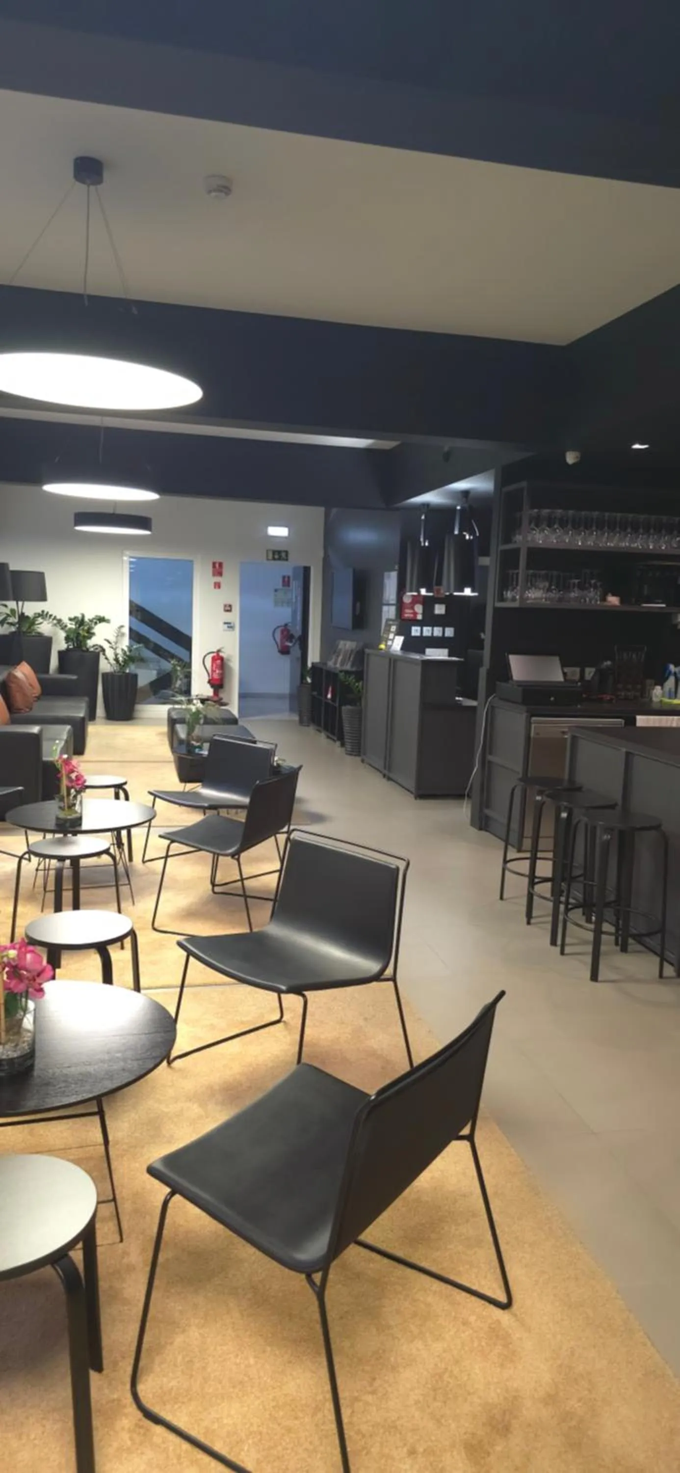 Communal lounge/ TV room in Apartamentos Turisticos Paraiso