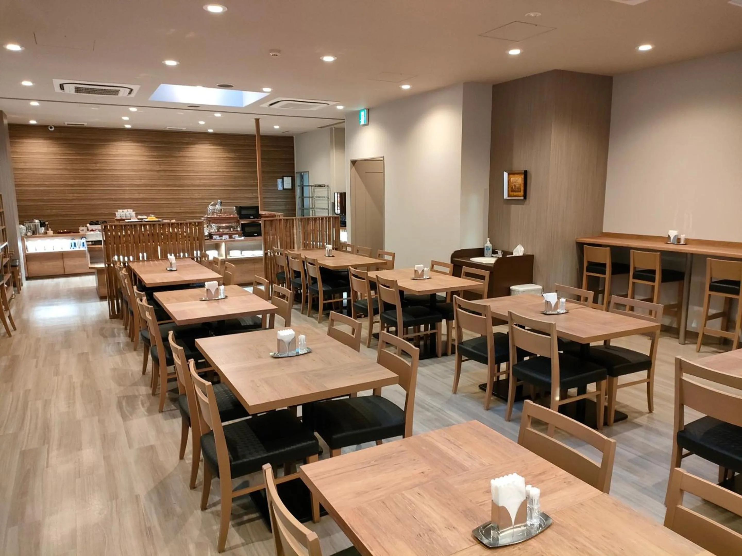 Restaurant/places to eat in Hotel Route-Inn Miyazaki Tachibana Dori