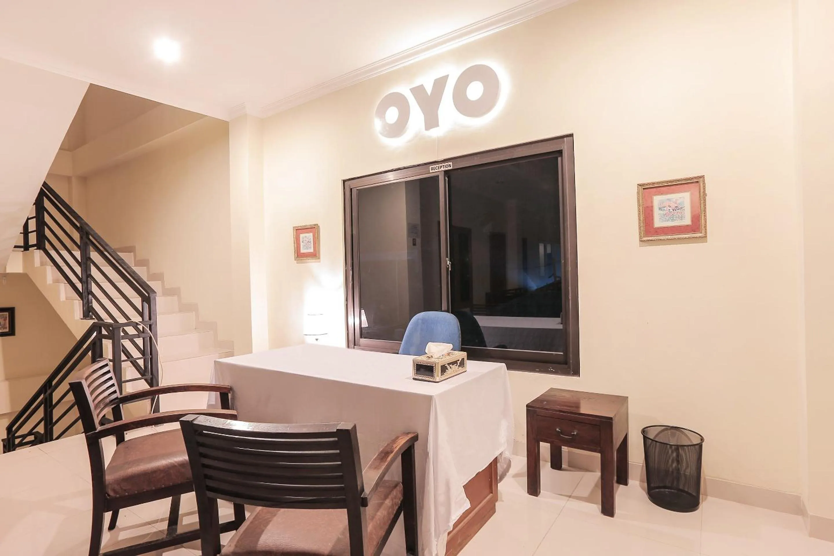 Lobby or reception in Capital O 133 Griya Ciaji