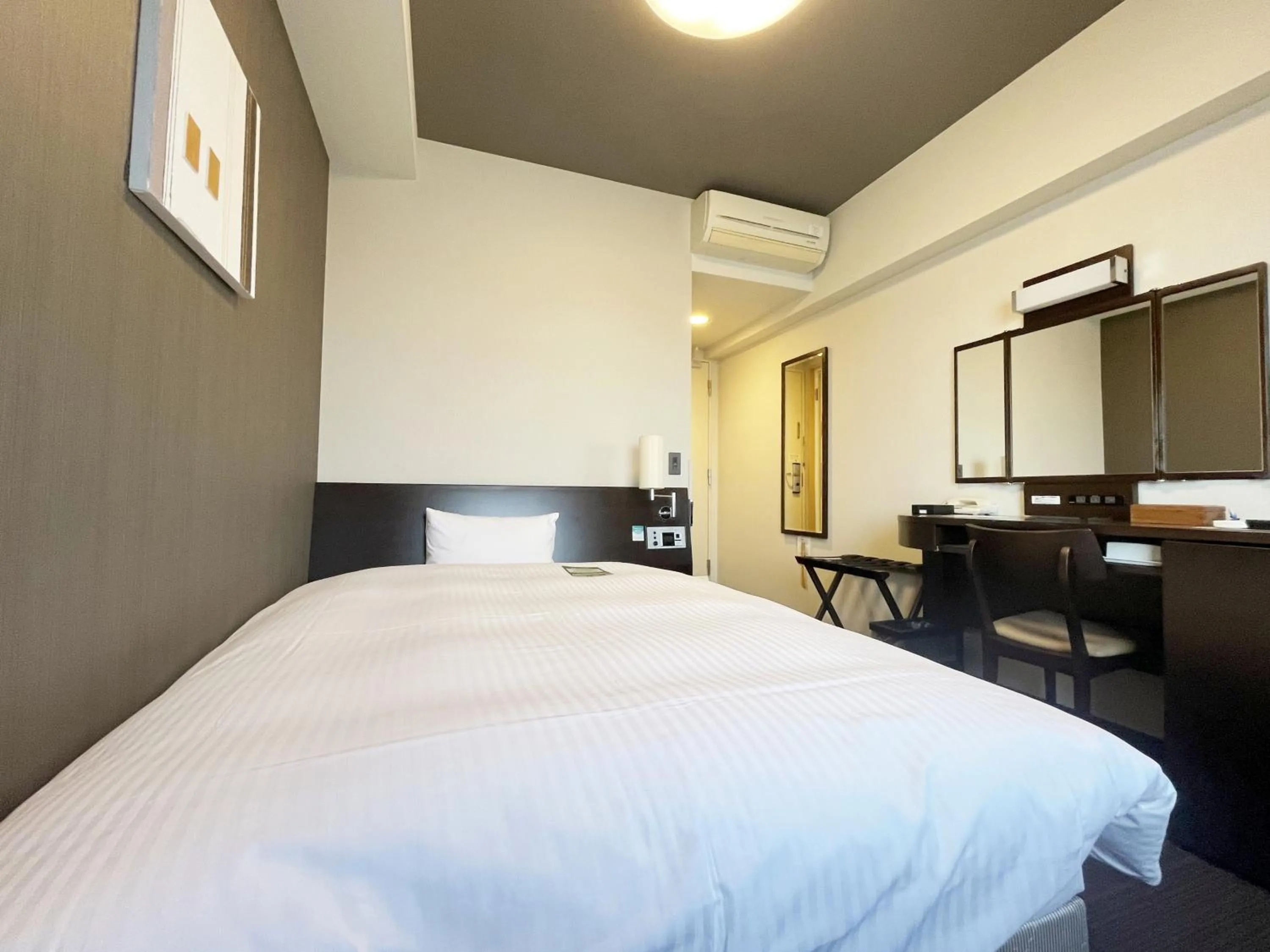 Photo of the whole room in Hotel Route-Inn Furukawa Ekimae