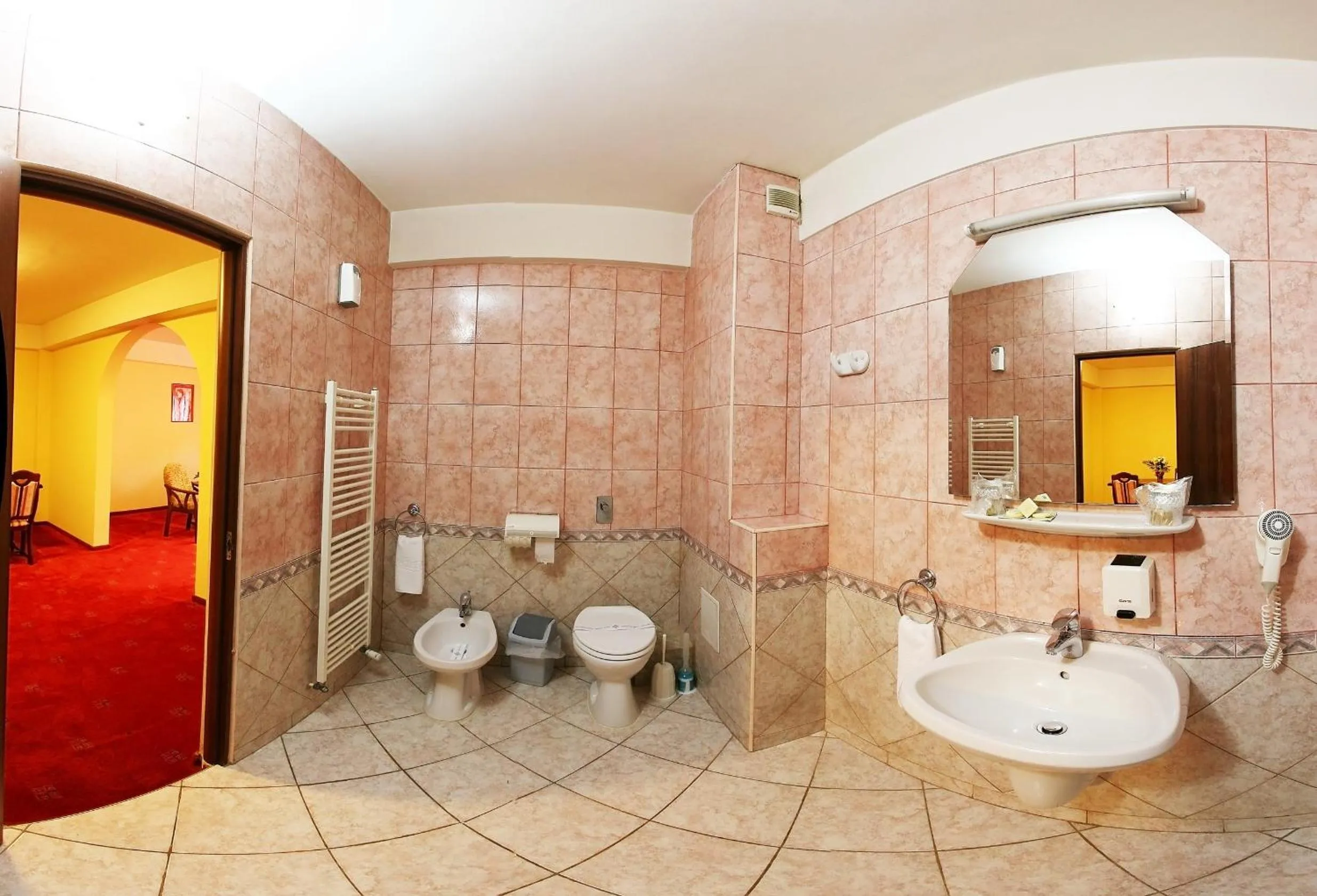 Bathroom in Hotel Premier