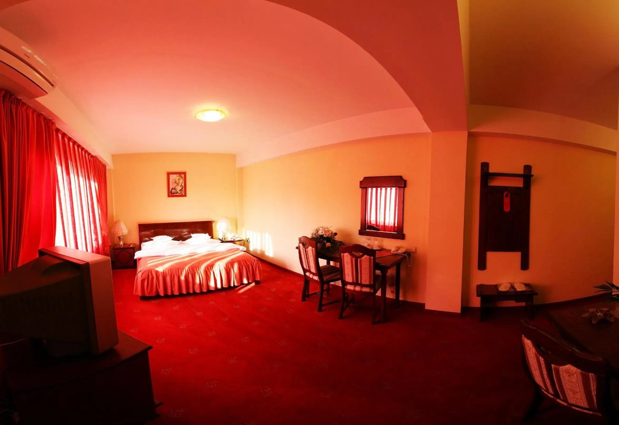 Photo of the whole room in Hotel Premier