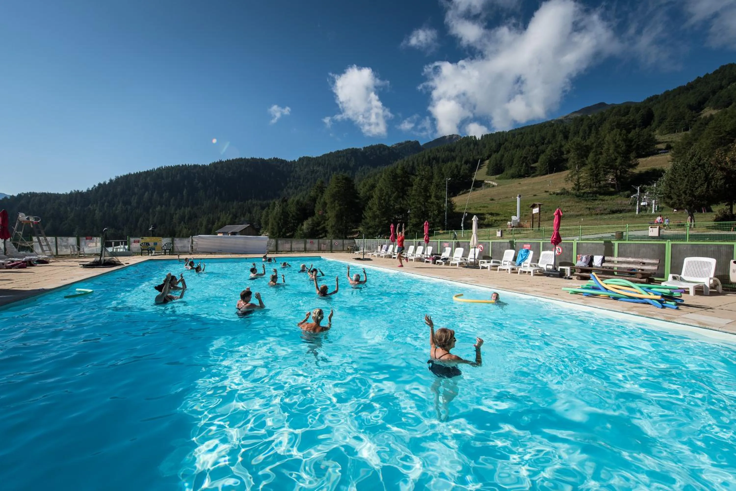Swimming pool in Résidence Kocoon Les Karellis - Pass activités inclus et accès gratuit et illimité à l'espace aquatique Aquarellis