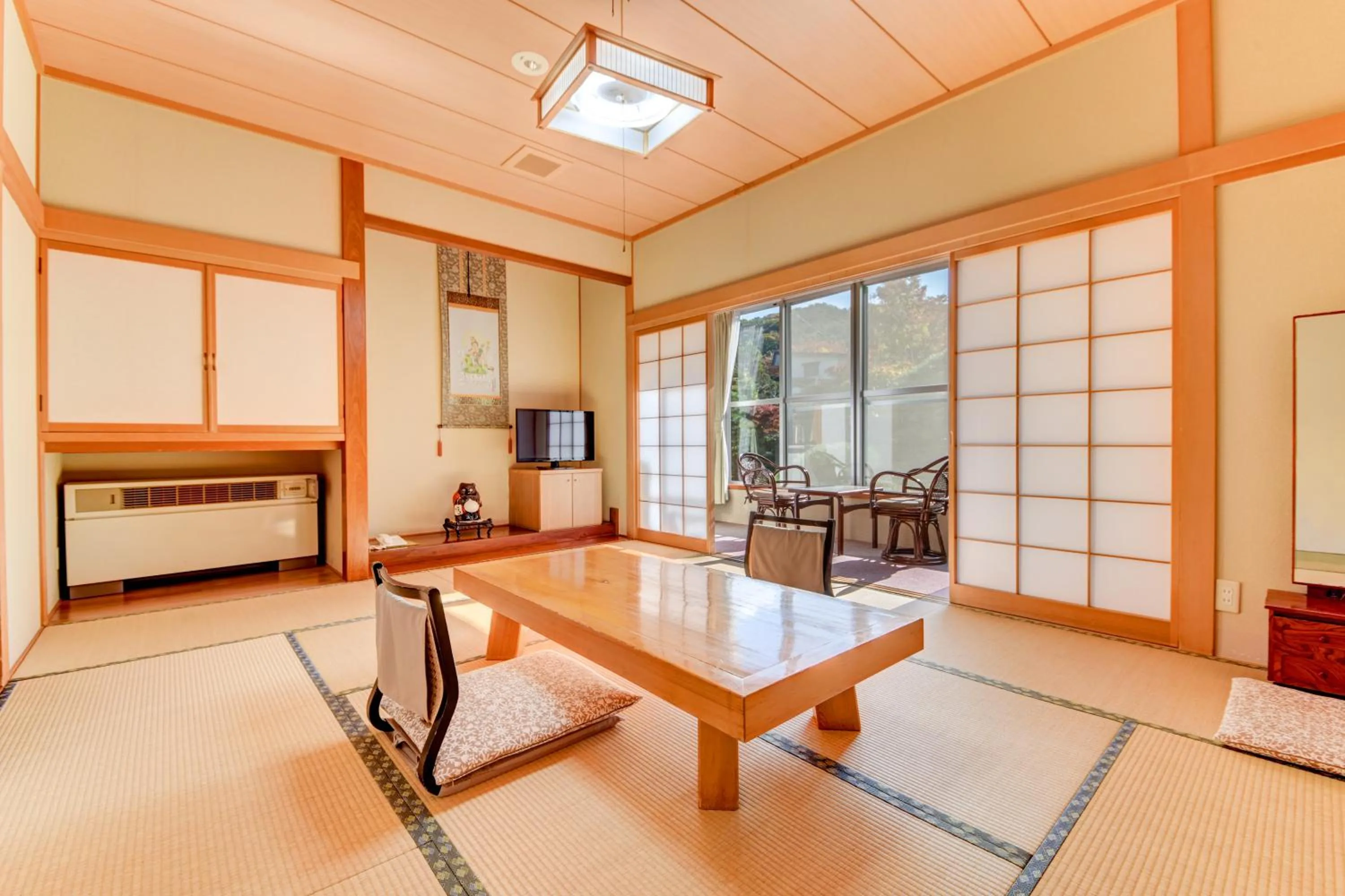 Photo of the whole room in Yanagi No Yu