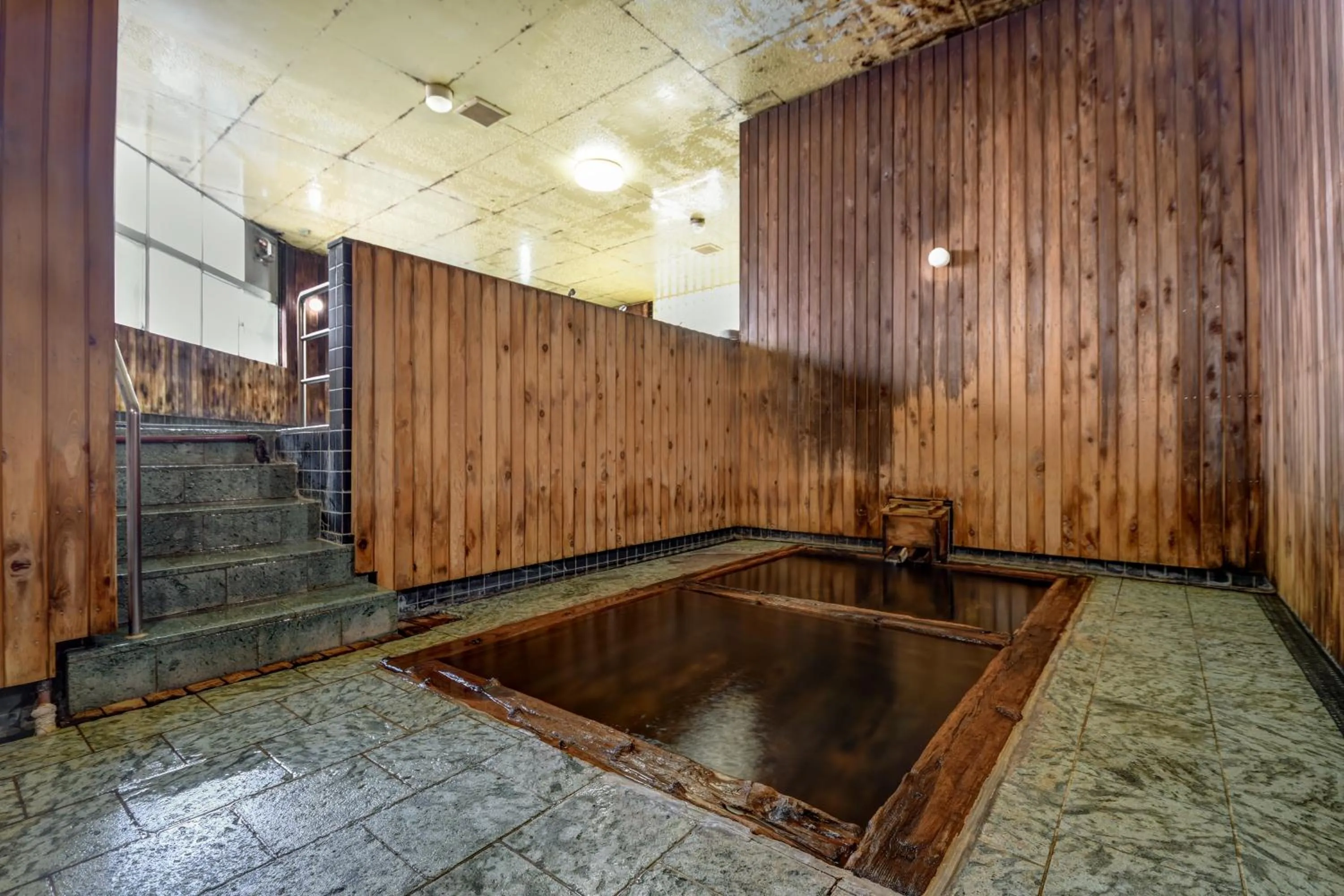 Public Bath in Yanagi No Yu