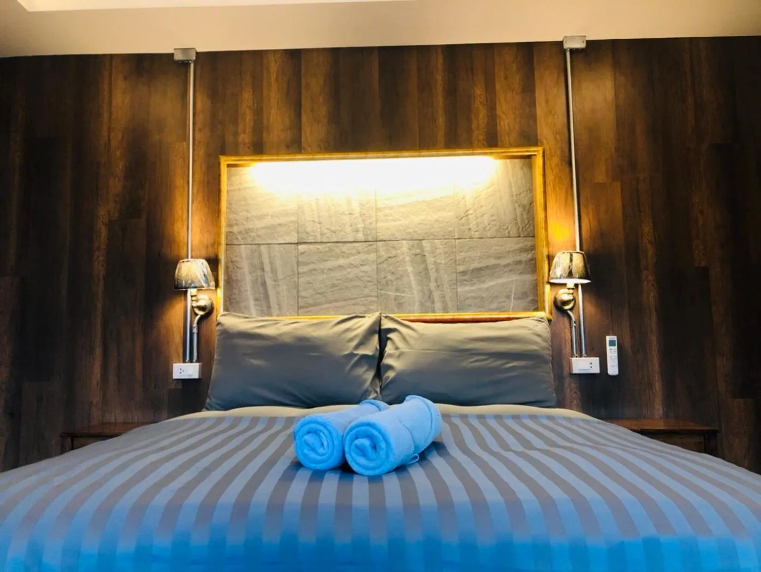 Bed in Suncliff Resort