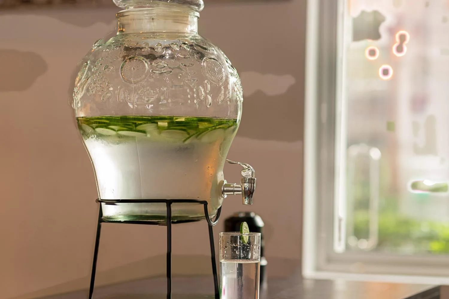 Restaurant/places to eat in Pearl Royal Hotel, Colombo