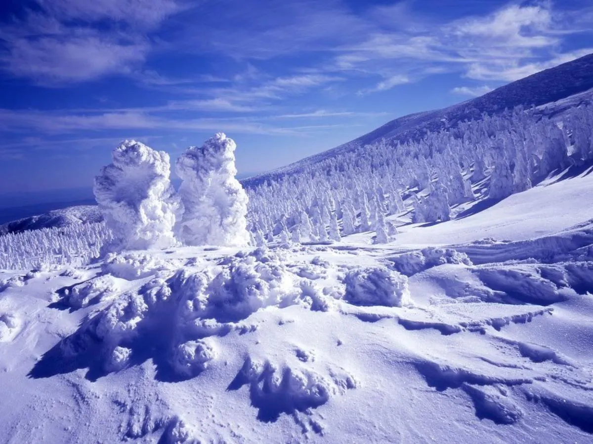 Skiing in Le Vert Zao