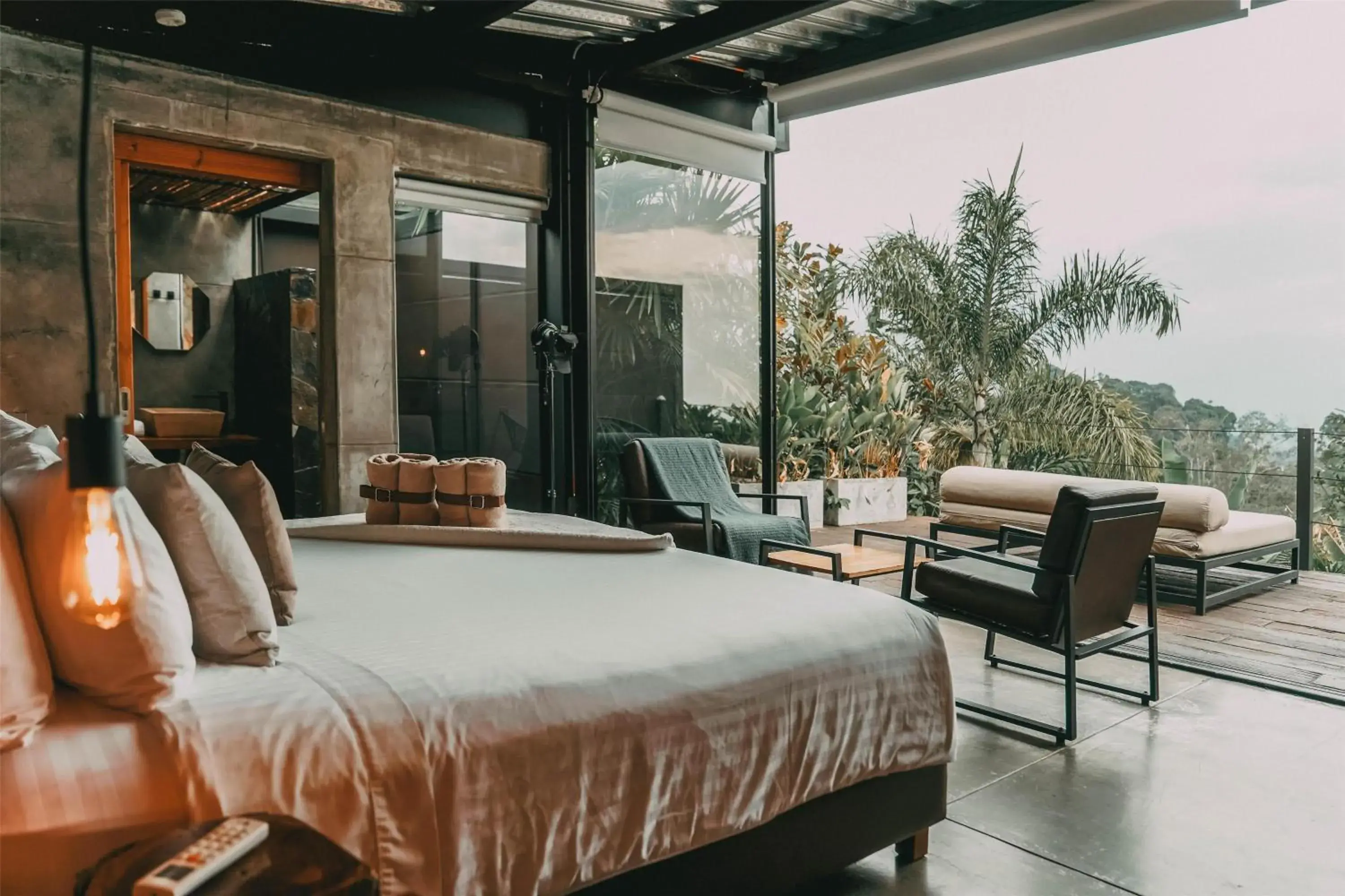 King Suite in Bio Habitat Hotel, AKEN SOUL Collection King Suite in Bio Habitat Hotel, AKEN SOUL Collection