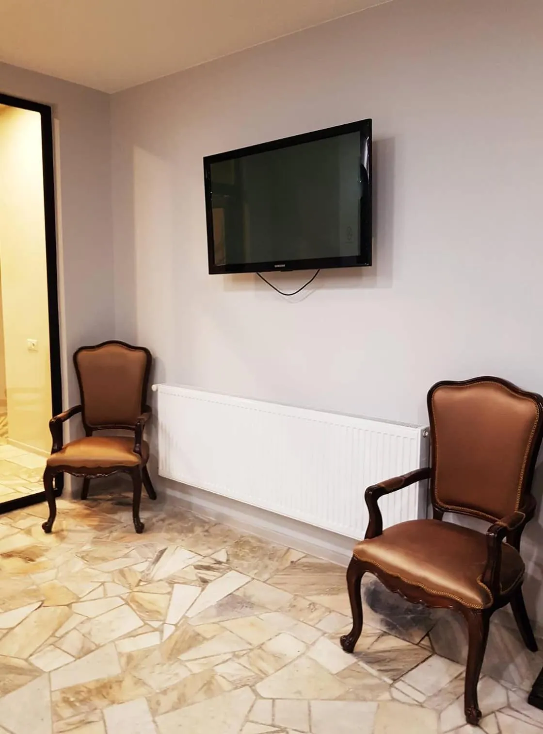 Seating area in Hotel Classic