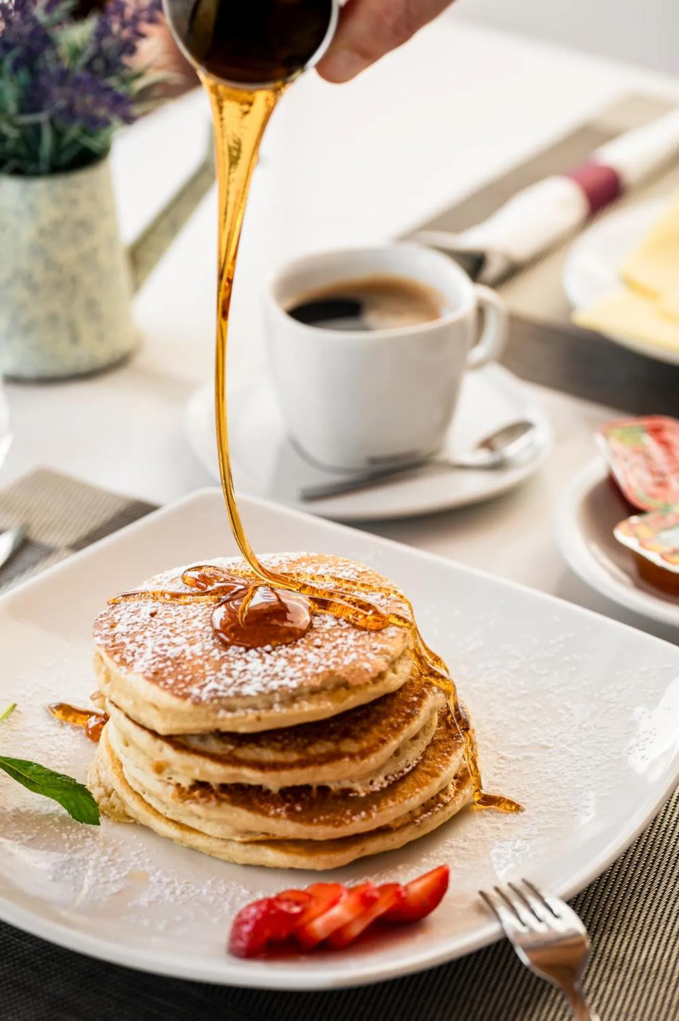 Food and drinks in Marietta's Resort by Konnect, Gouvia Corfu