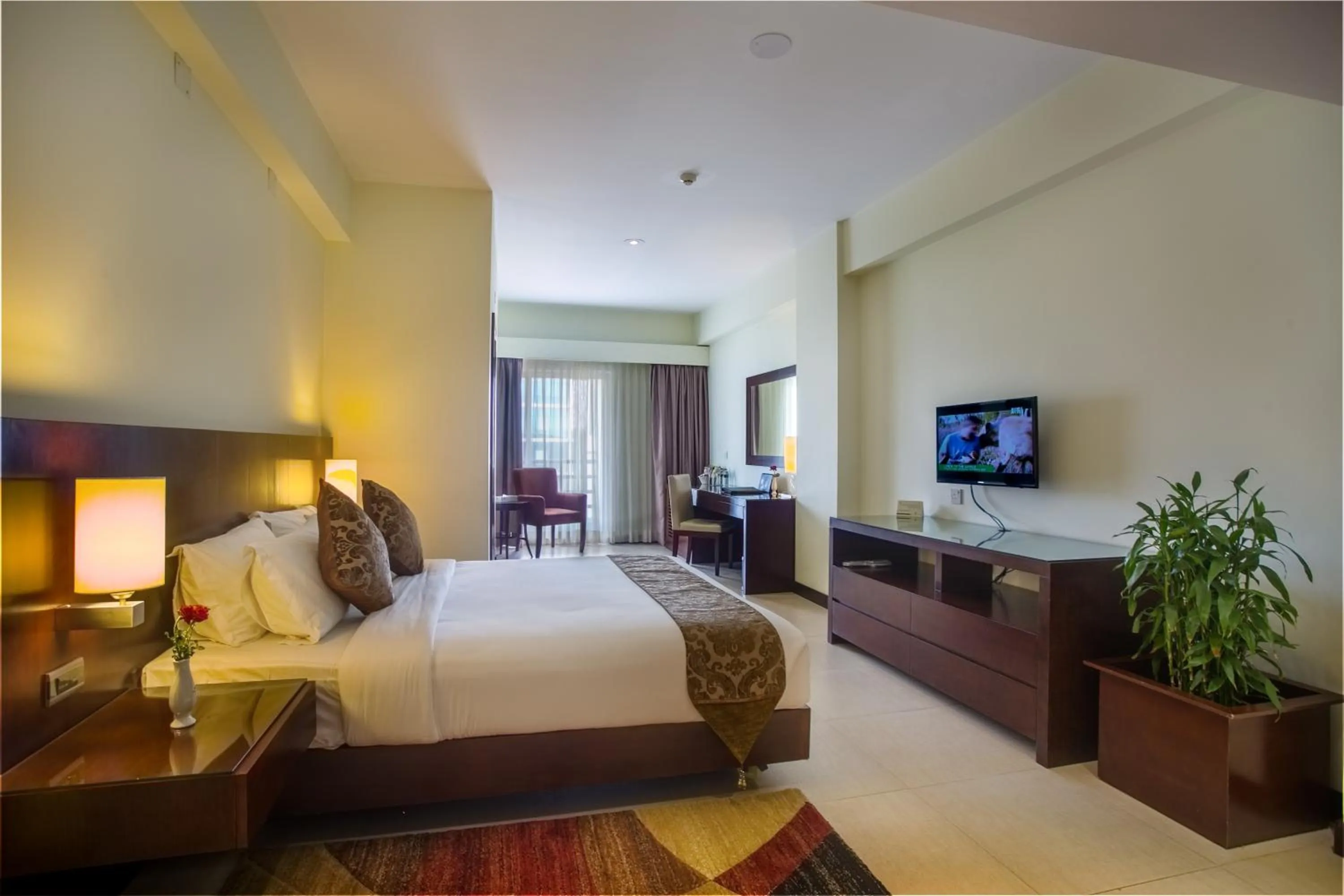 Living room, Bed in Hotel Grand Park Barishal