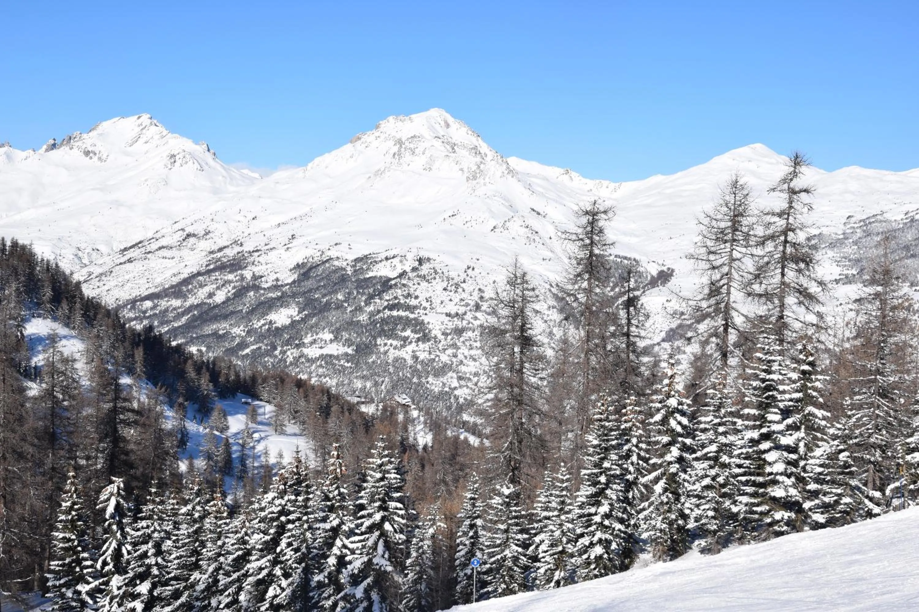 Natural landscape in Hôtel Restaurant Le Monêtier