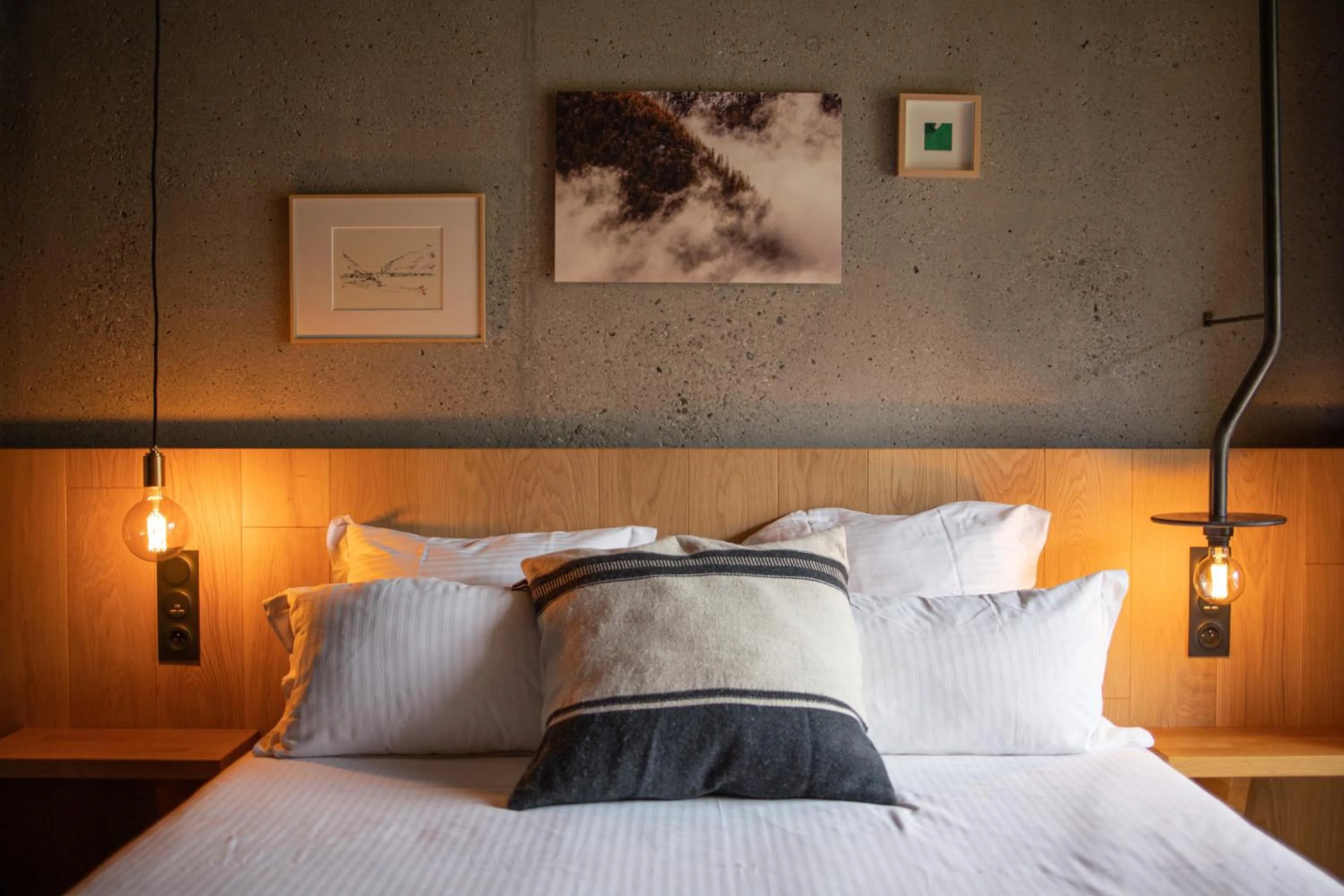 Bed in Hôtel Restaurant Le Monêtier