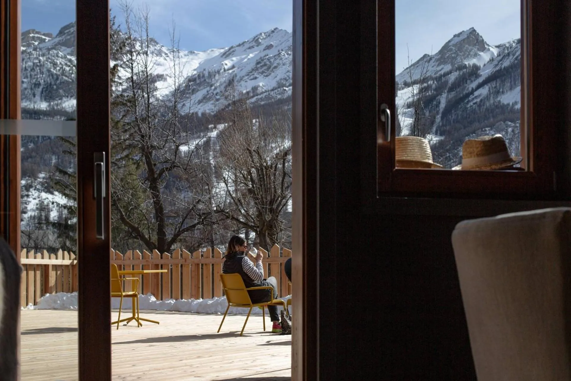 Balcony/Terrace in Hôtel Restaurant Le Monêtier