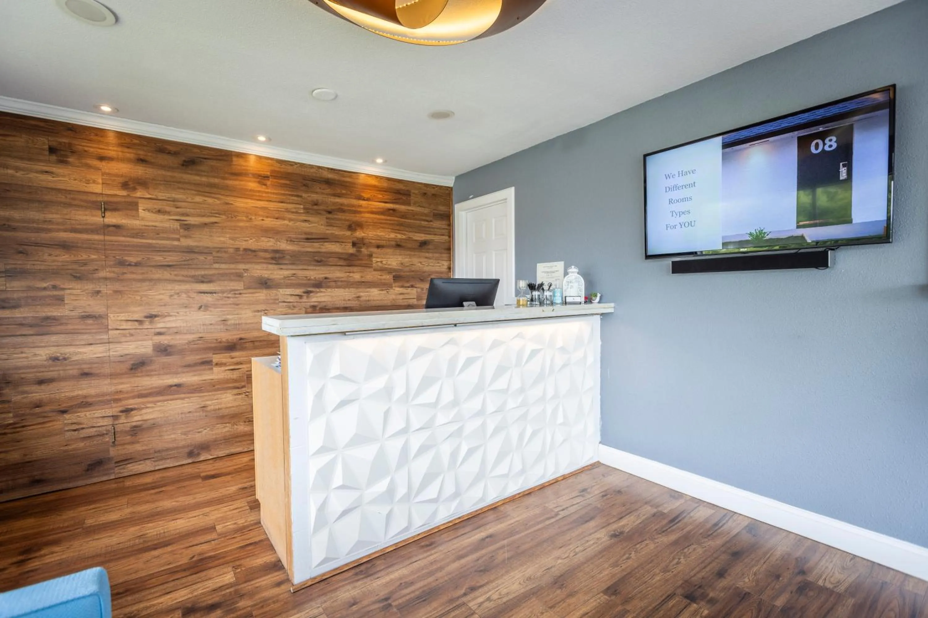 Lobby or reception in Butler Inn