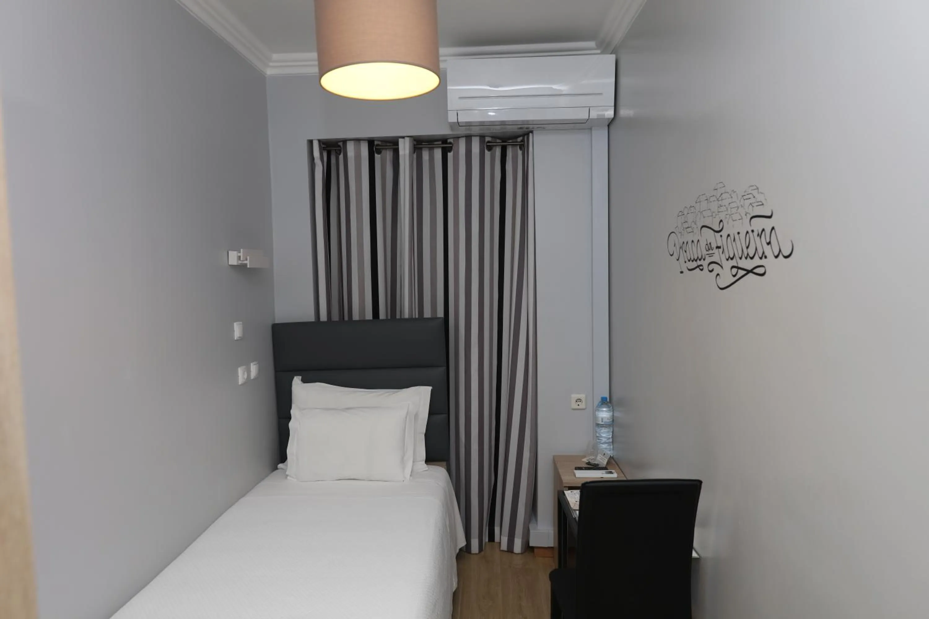 Bed in O Elétrico Guesthouse