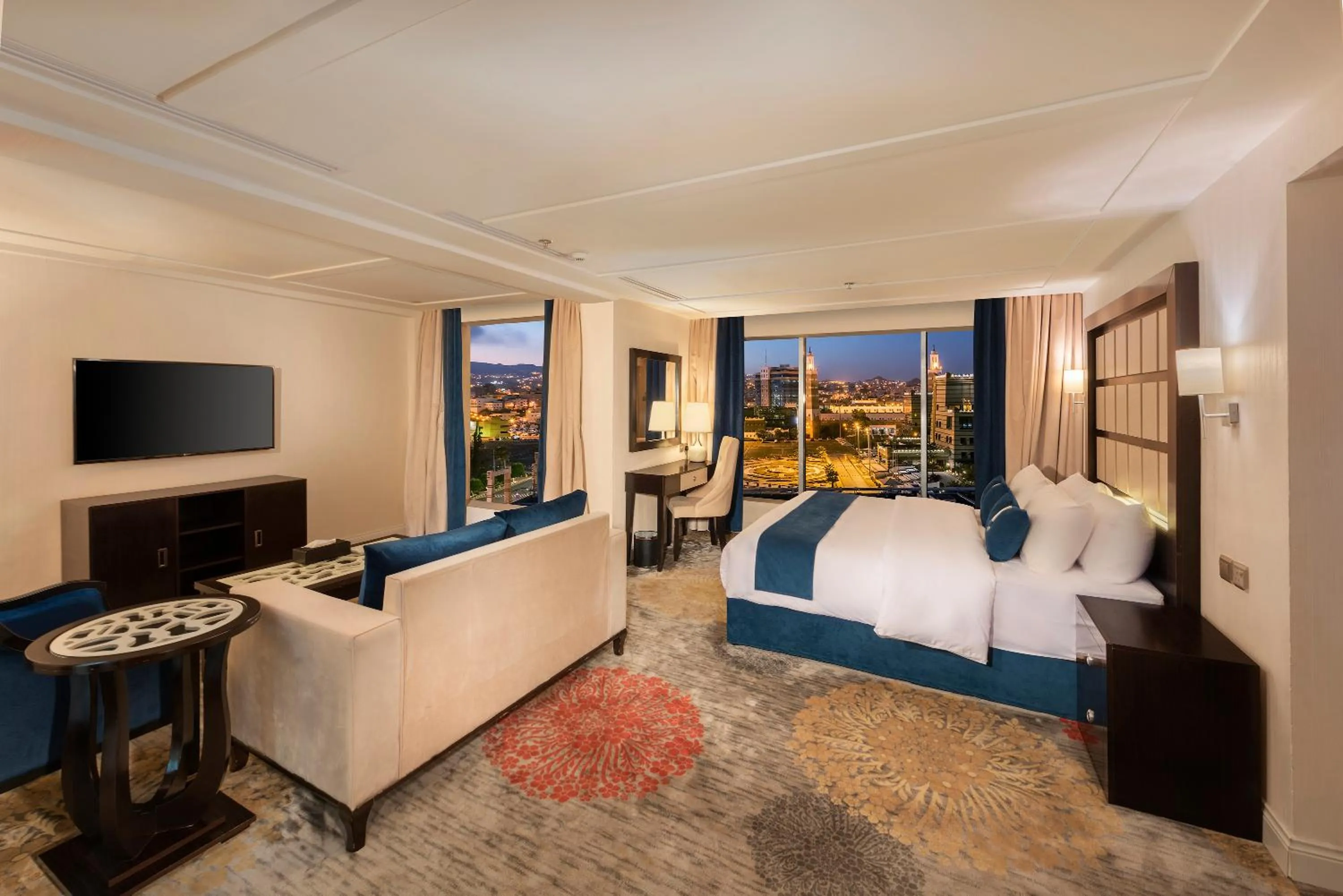 Photo of the whole room, Bed in Blue inn Boutique