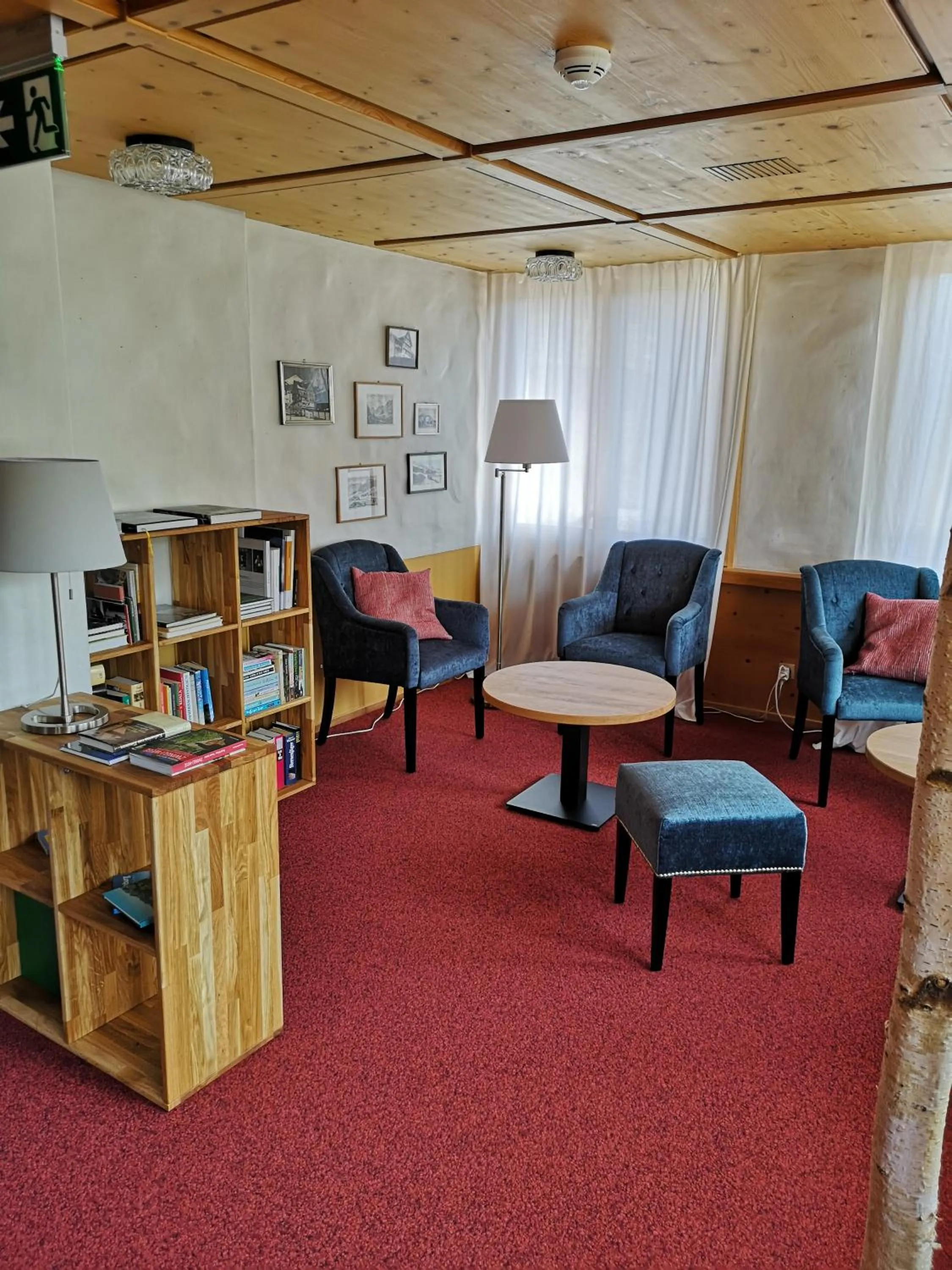 Library in Gasthaus Friedegg